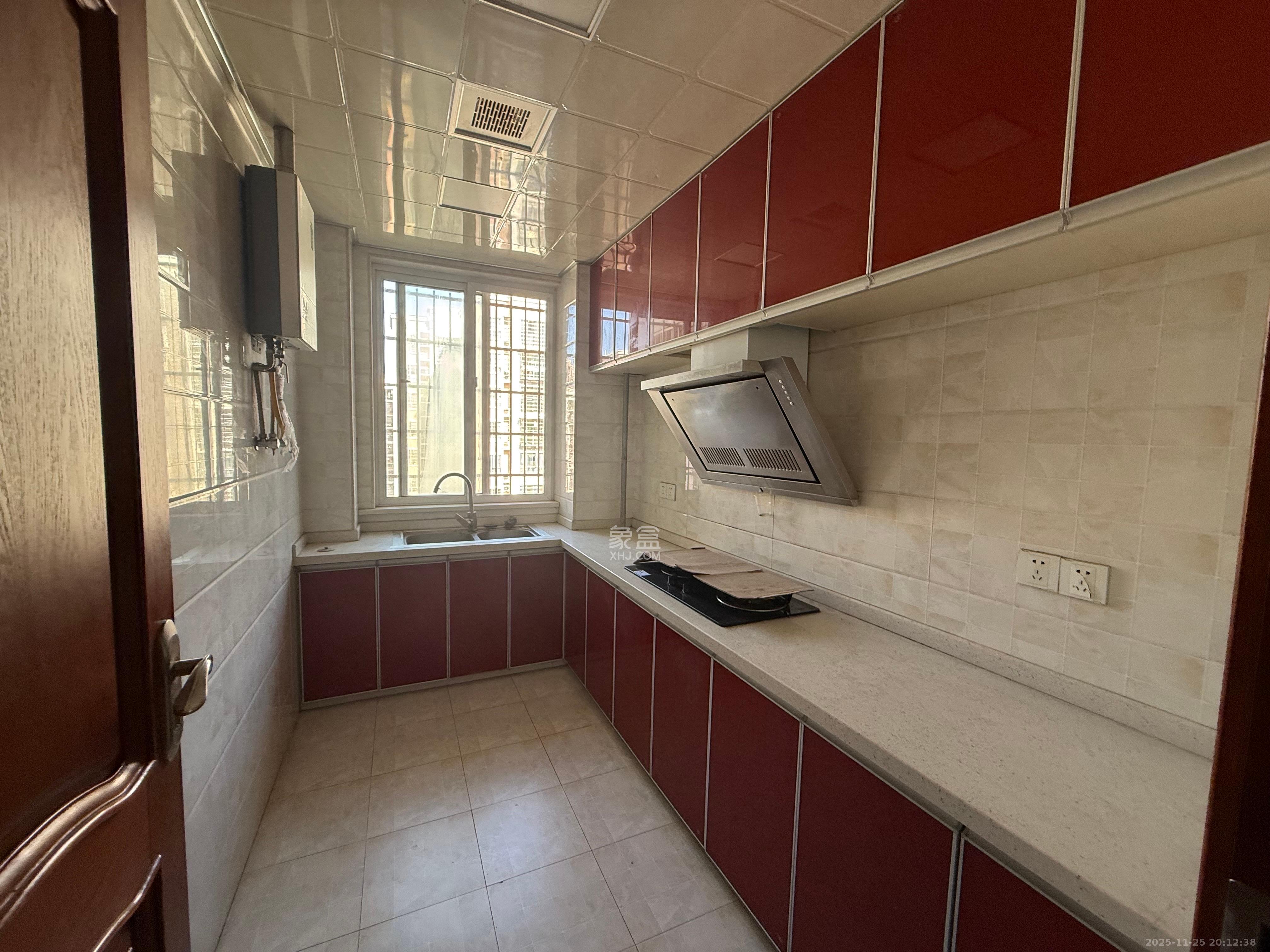 和沁园 3室2厅1卫 2100.0元/月 和沁园 3室2厅1卫 2100.0元/月室内图