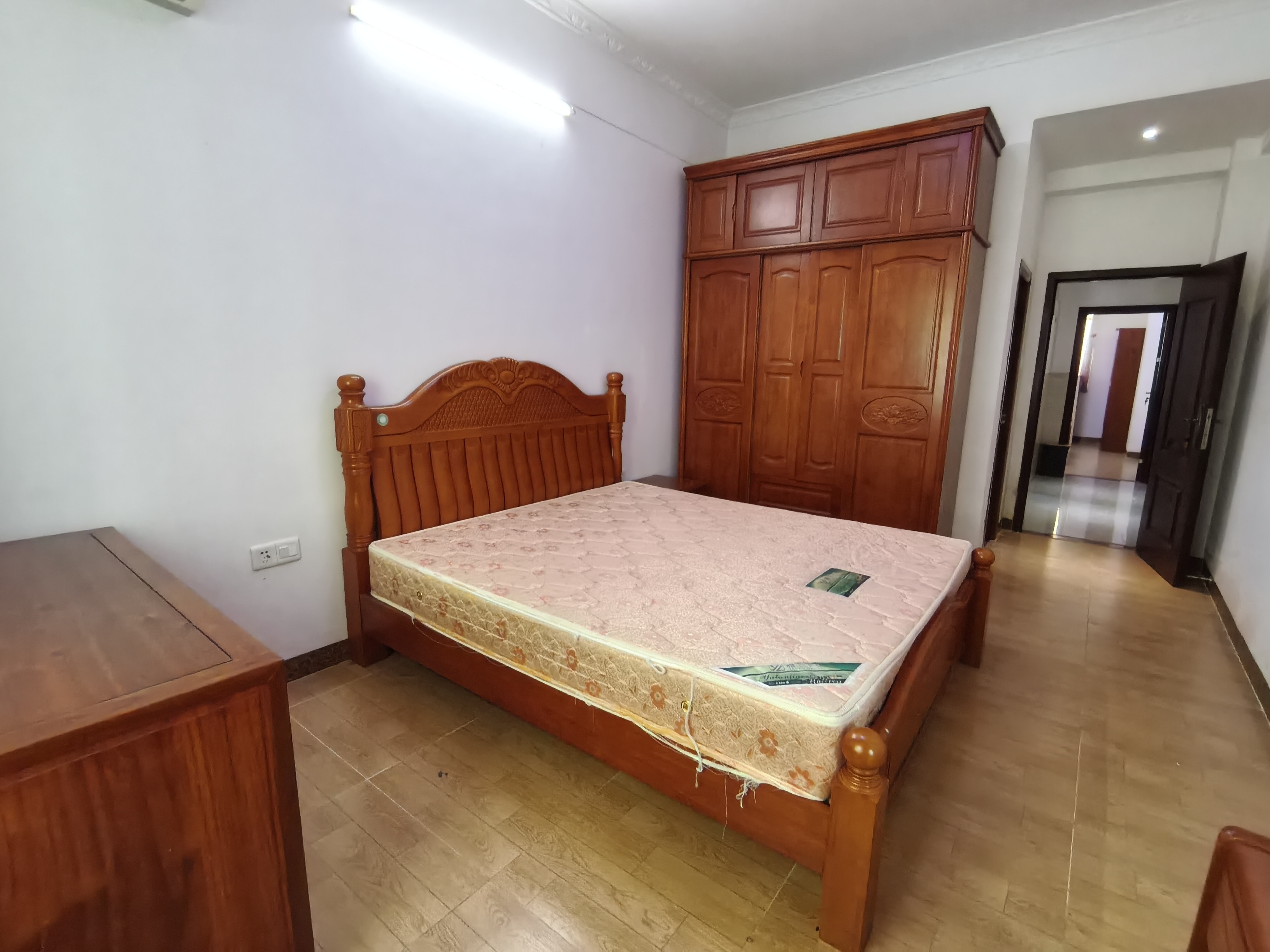 富源佳园 3室2厅2卫 2400.0元/月 富源佳园 3室2厅2卫 2400.0元/月室内图