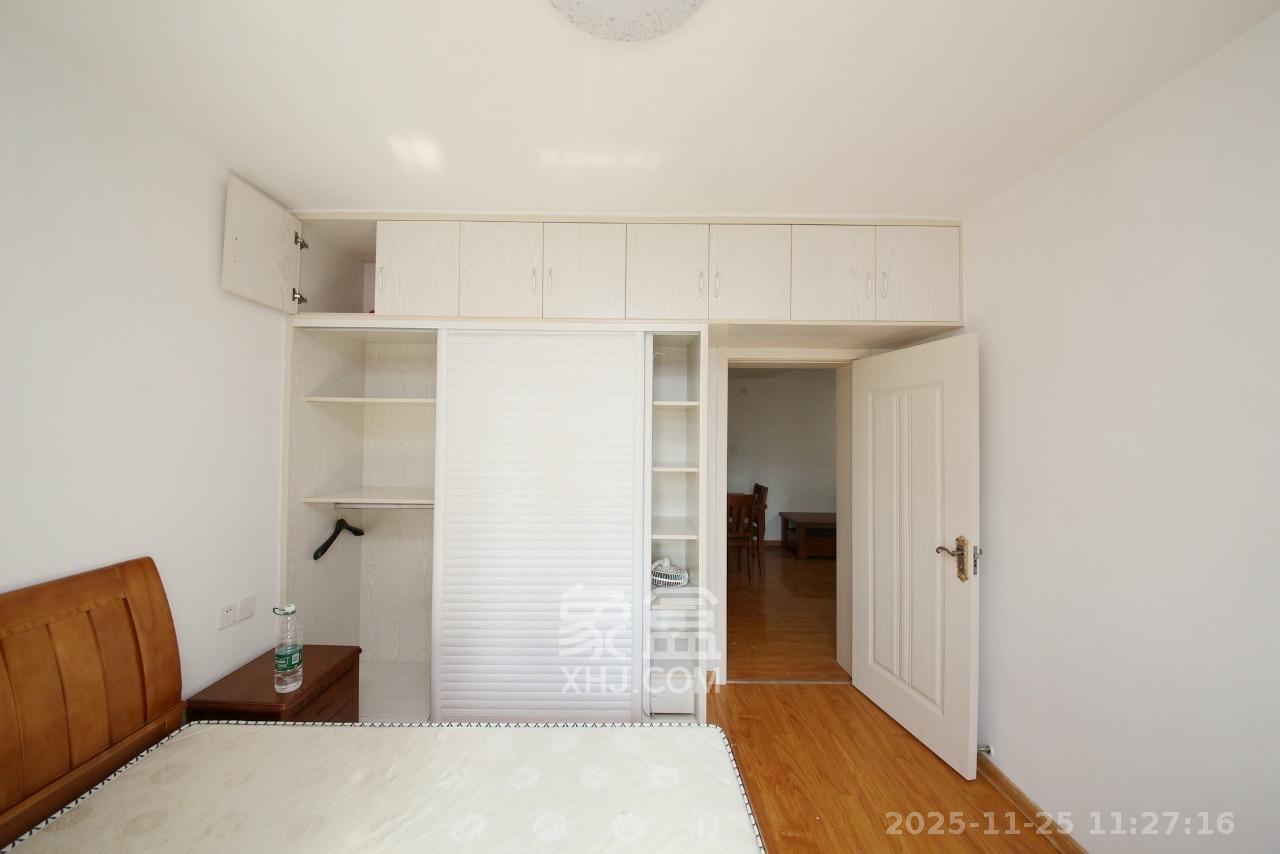 戥子桥散盘  1室1厅1卫    2300.0元/月室内图