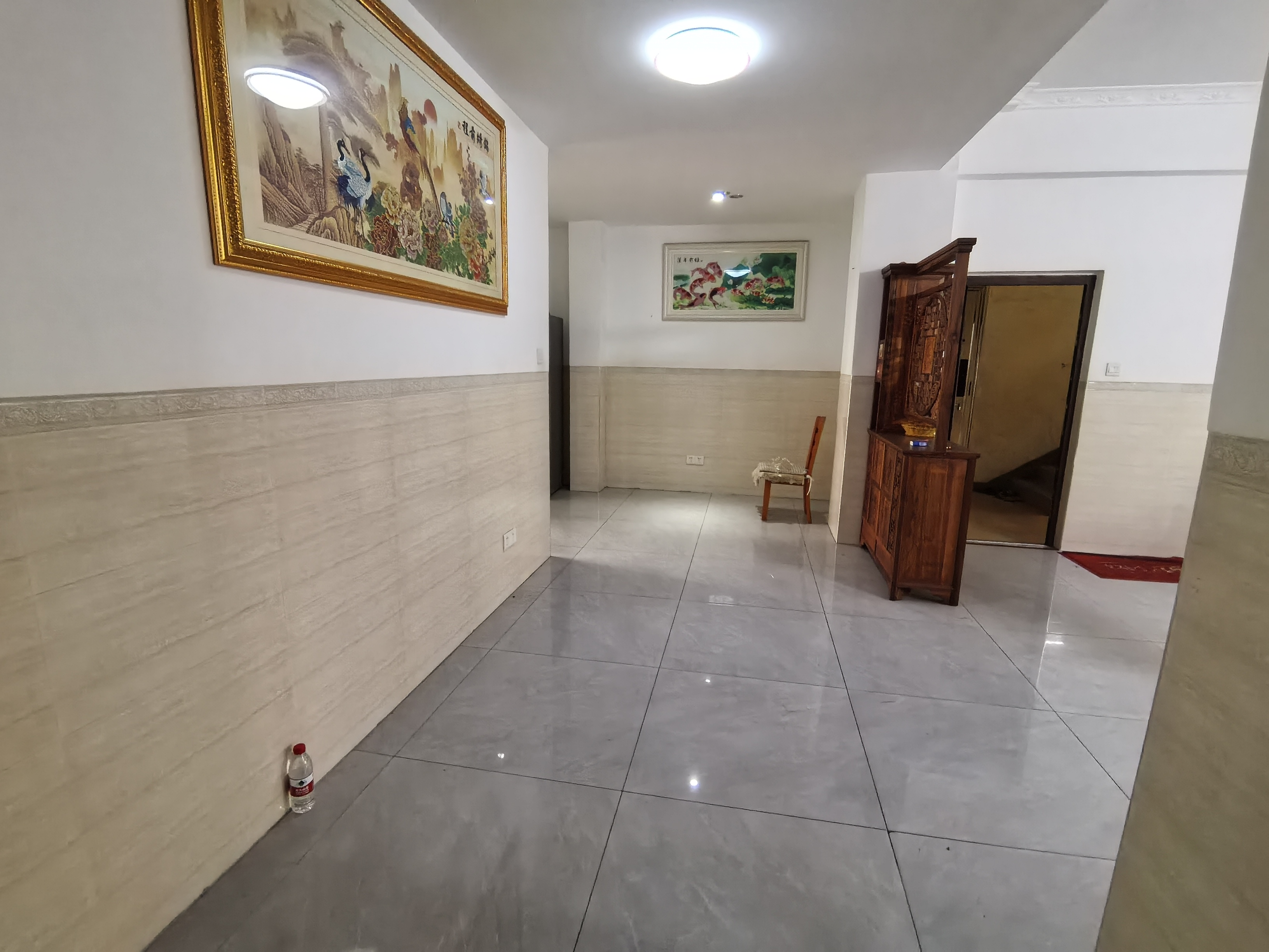 富源佳园 3室2厅2卫 2400.0元/月 富源佳园 3室2厅2卫 2400.0元/月室内图