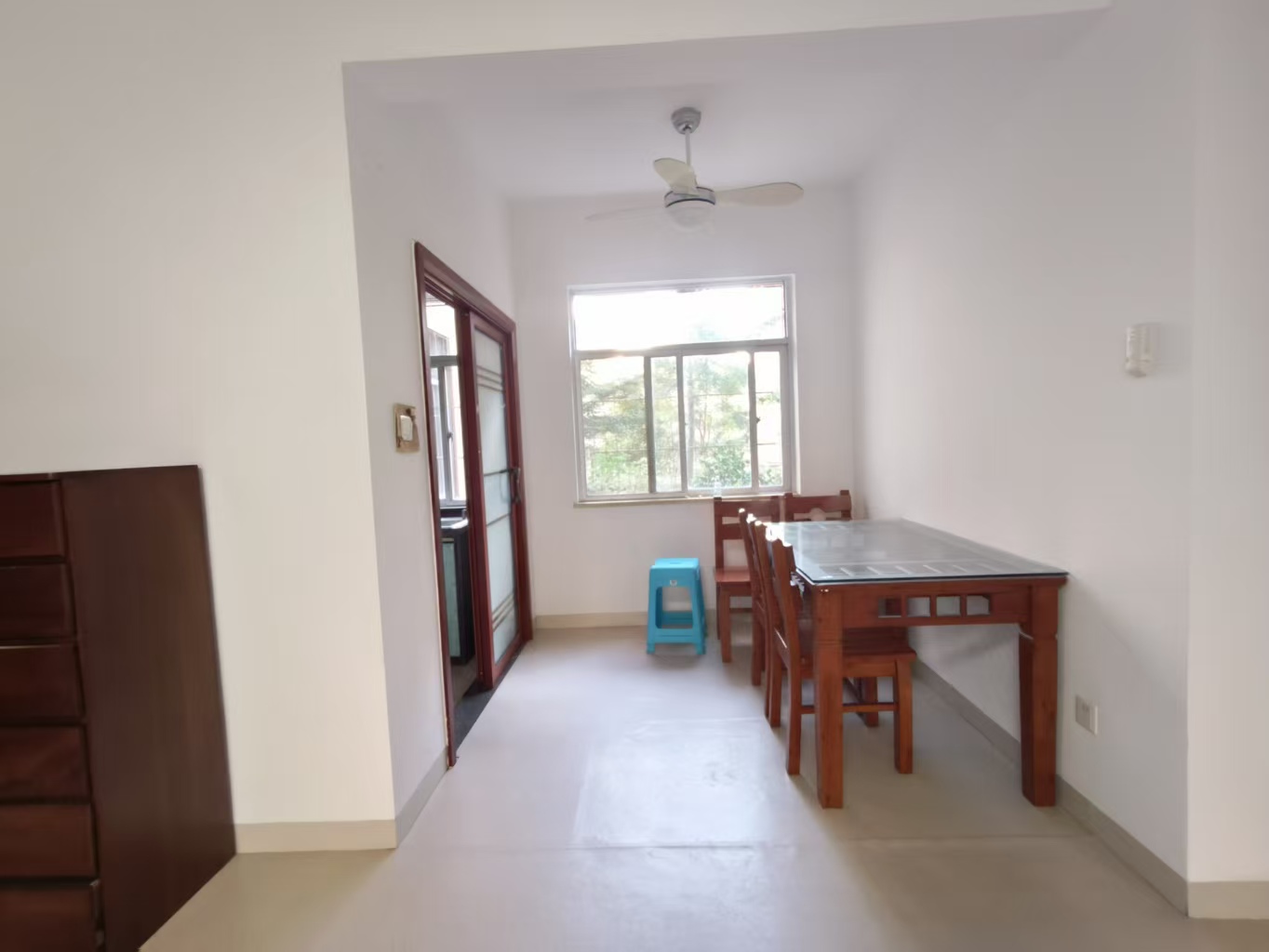 宝源花园 2室2厅1卫 2300.0元/月 宝源花园 2室2厅1卫 2300.0元/月室内图