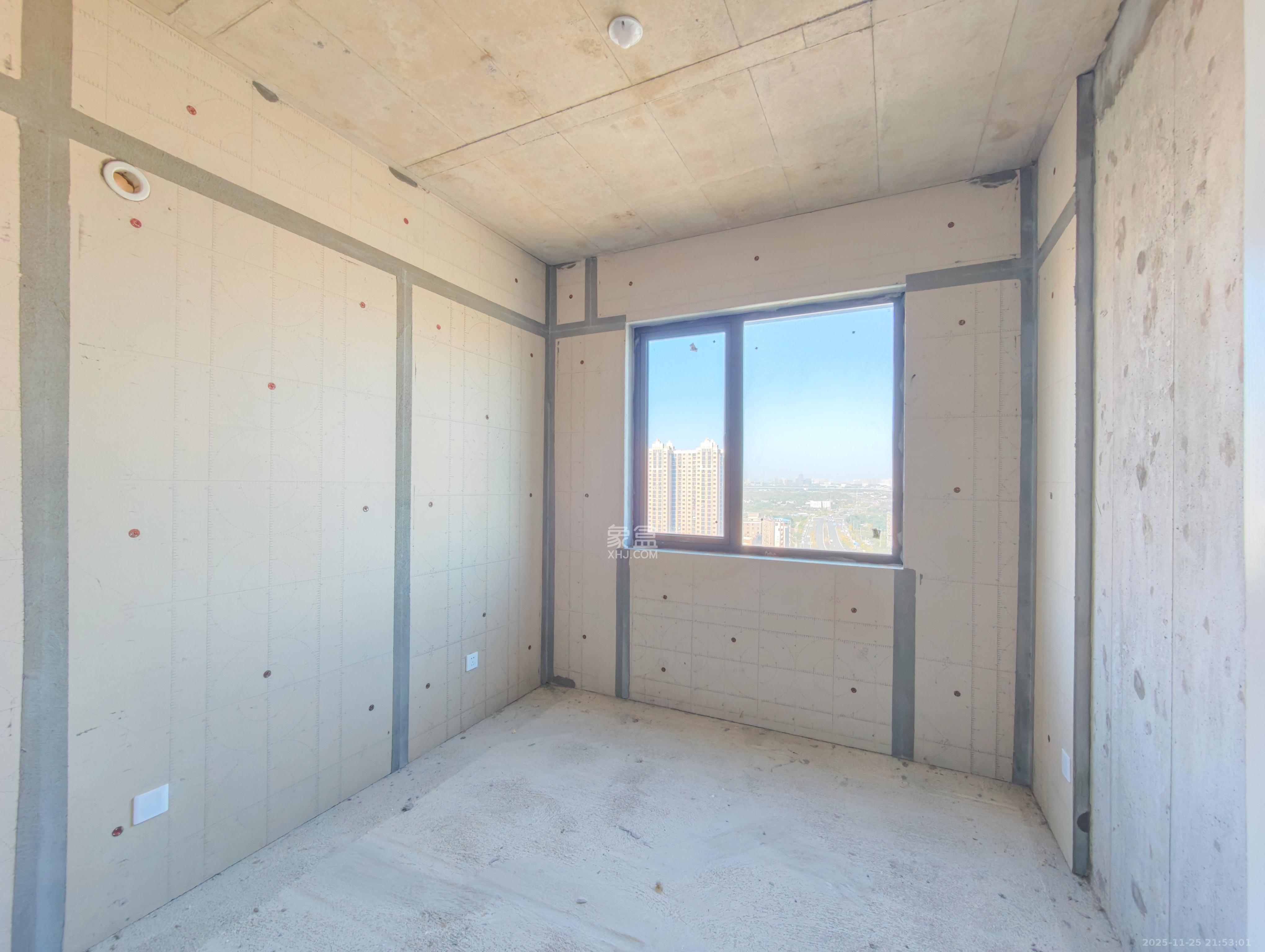 会展三润城 4室2厅2卫 95.0万 会展三润城 4室2厅2卫 95.0万卧室