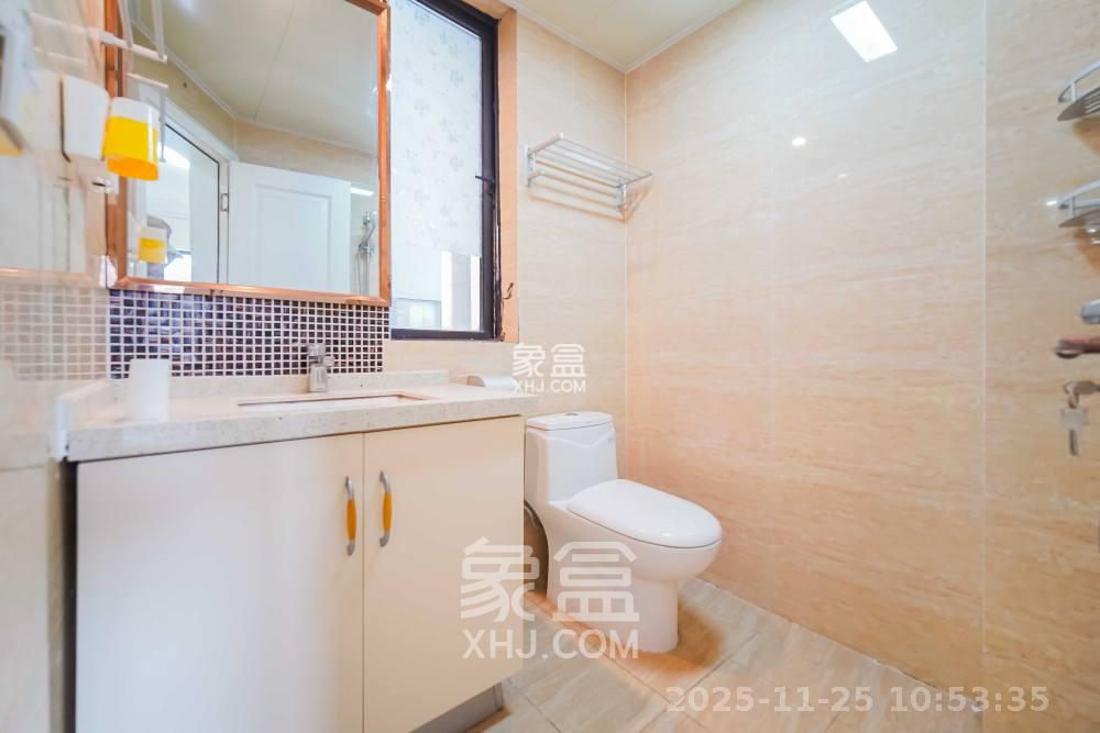 五江天街北区 3室2厅2卫 2400.0元/月 五江天街北区 3室2厅2卫 2400.0元/月室内图