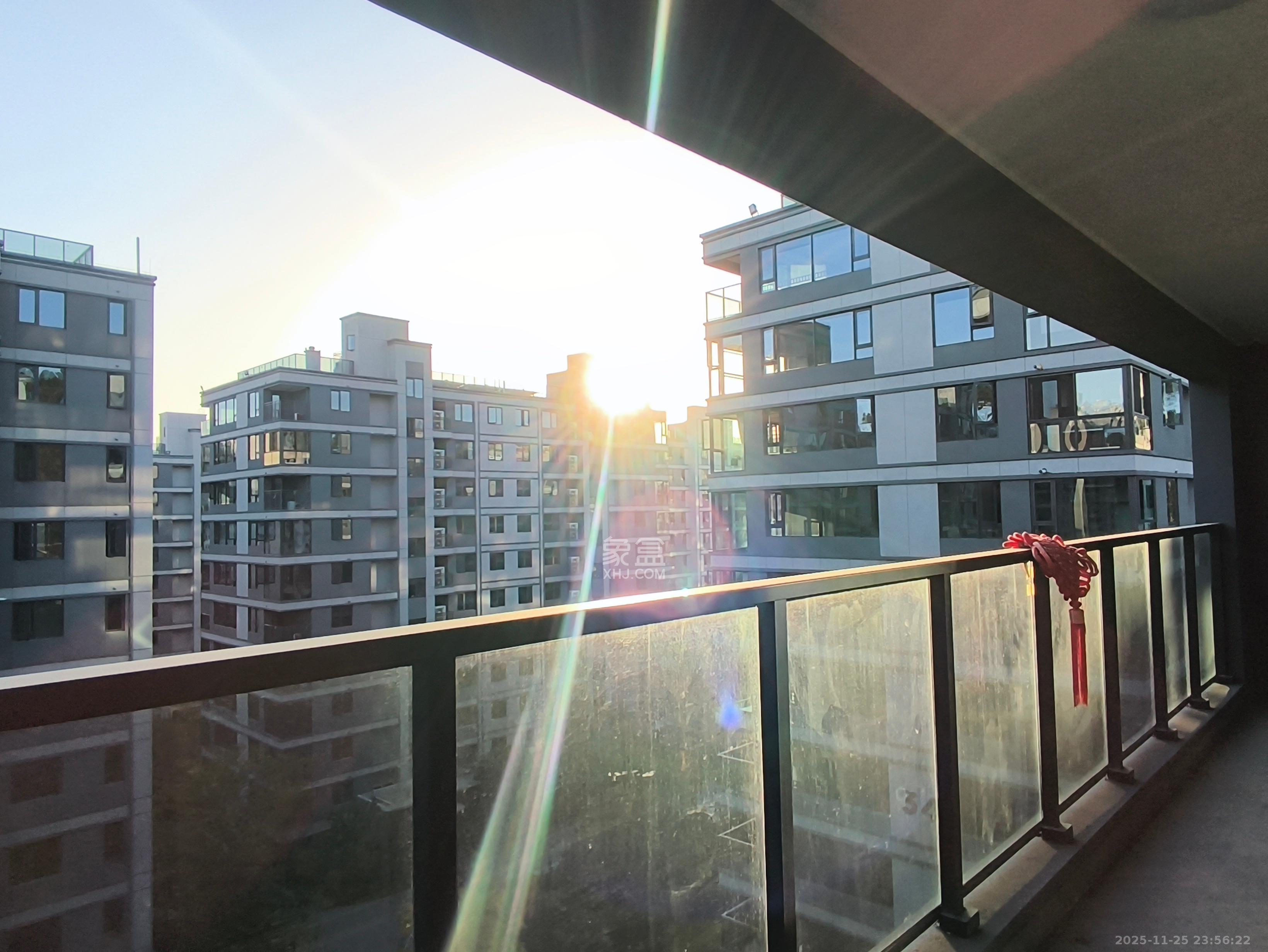 龙湖舜山府 4室2厅2卫 5000.0元/月 龙湖舜山府 4室2厅2卫 5000.0元/月室内图