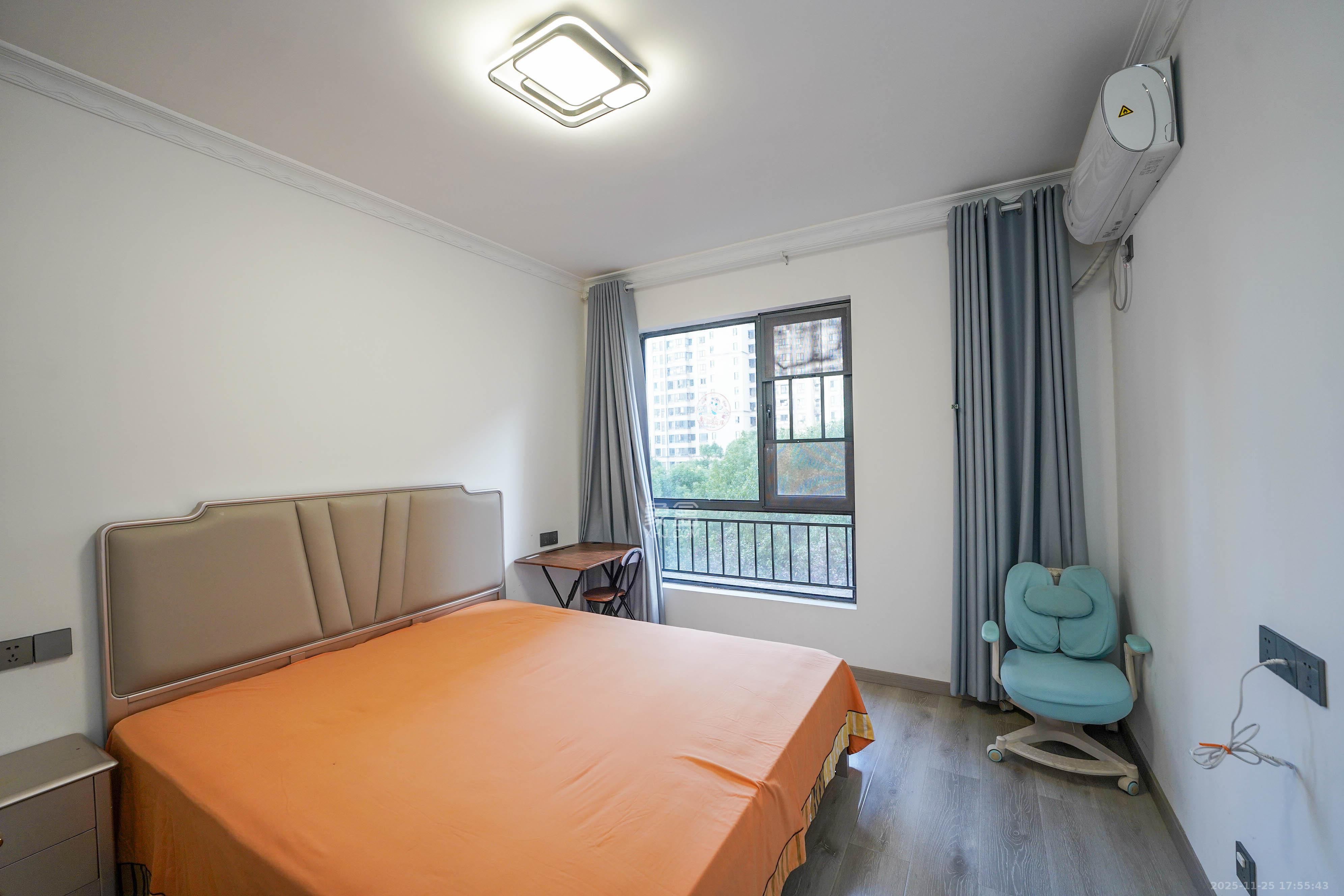 五矿万境蓝山 1室0厅0卫 105.0万 五矿万境蓝山 1室0厅0卫 105.0万卧室