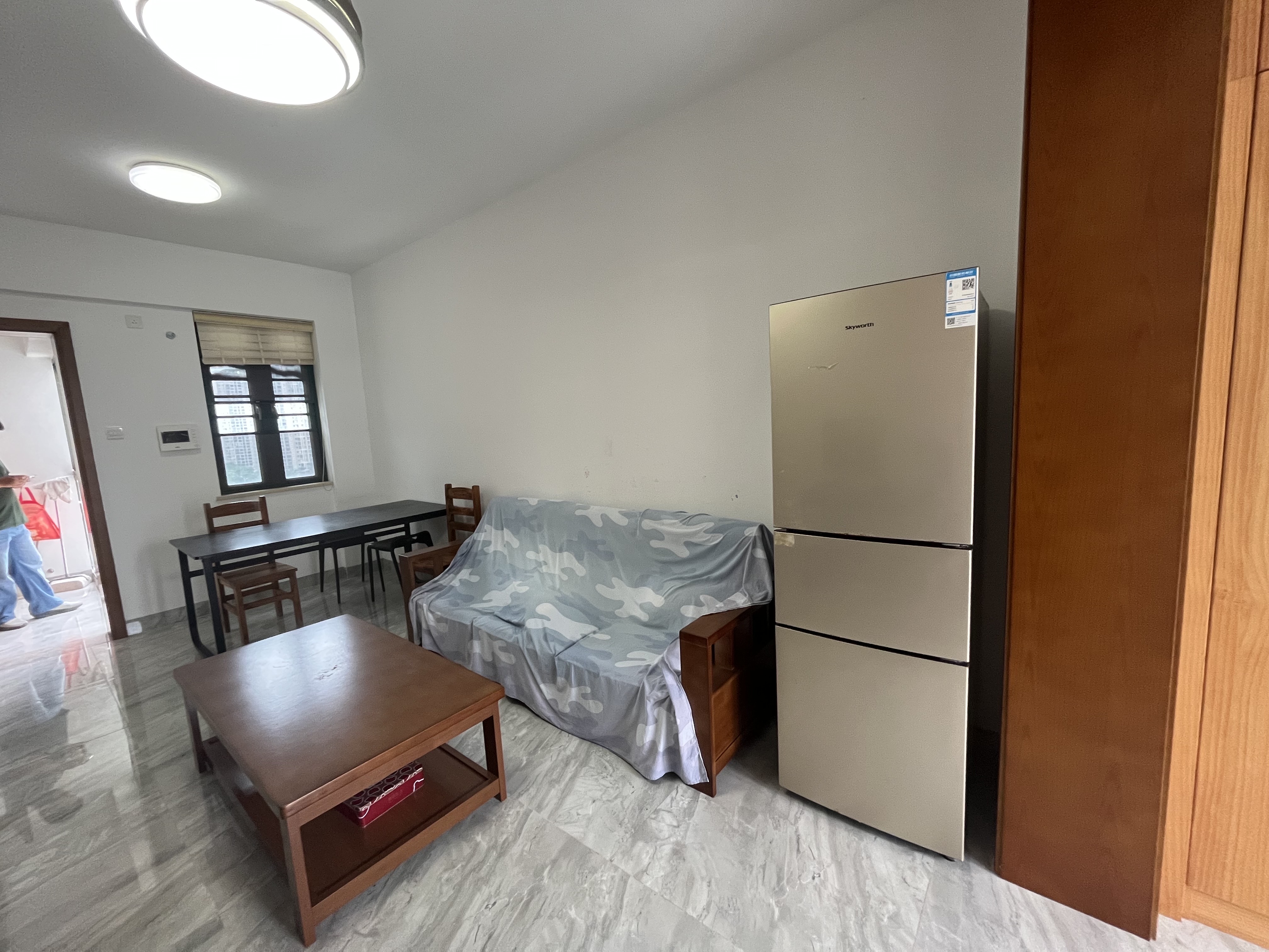 晨晖帝景 1室2厅1卫 1700.0元/月 晨晖帝景 1室2厅1卫 1700.0元/月室内图