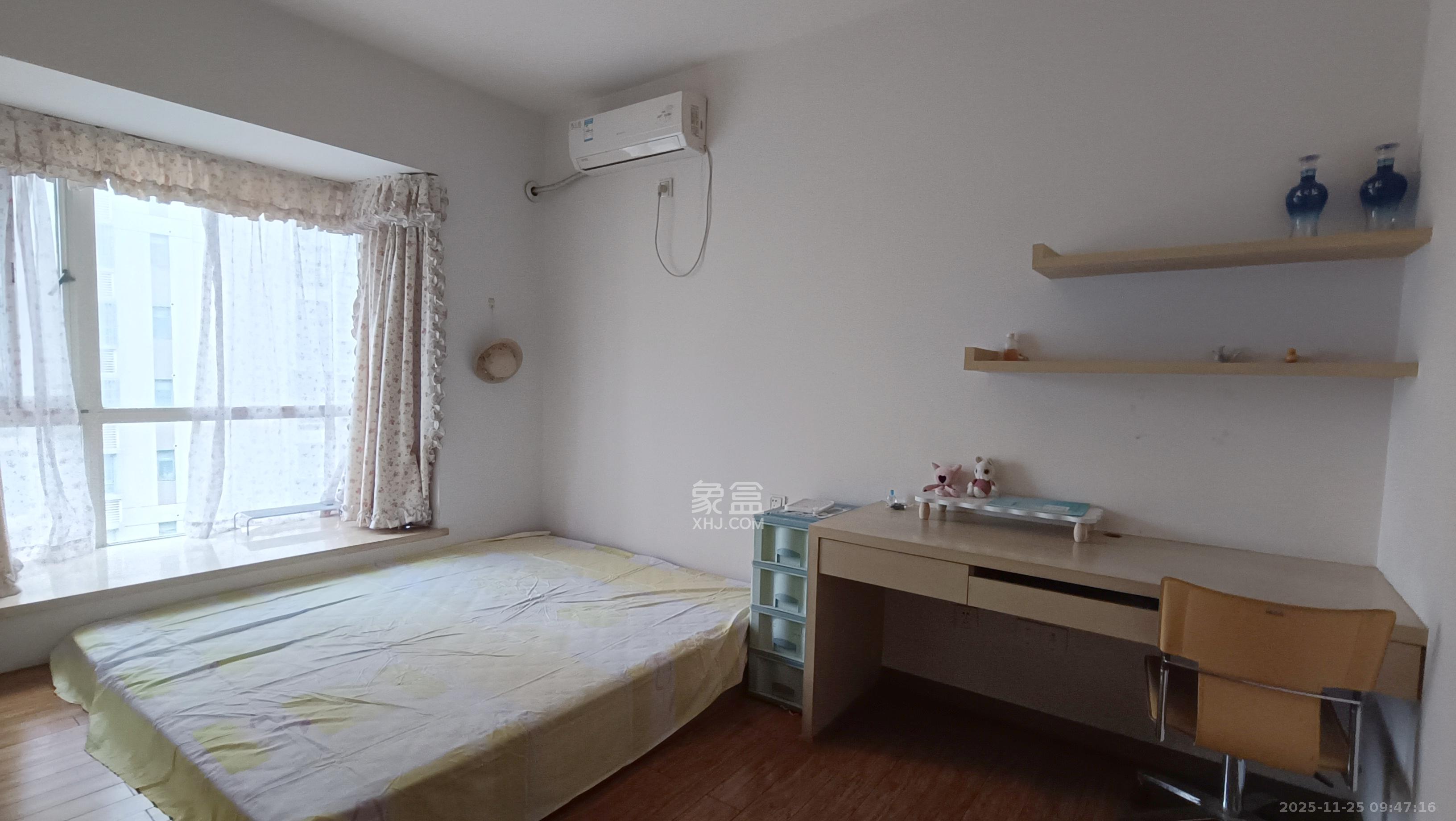 柠檬丽都  3室2厅2卫    2700.0元/月室内图