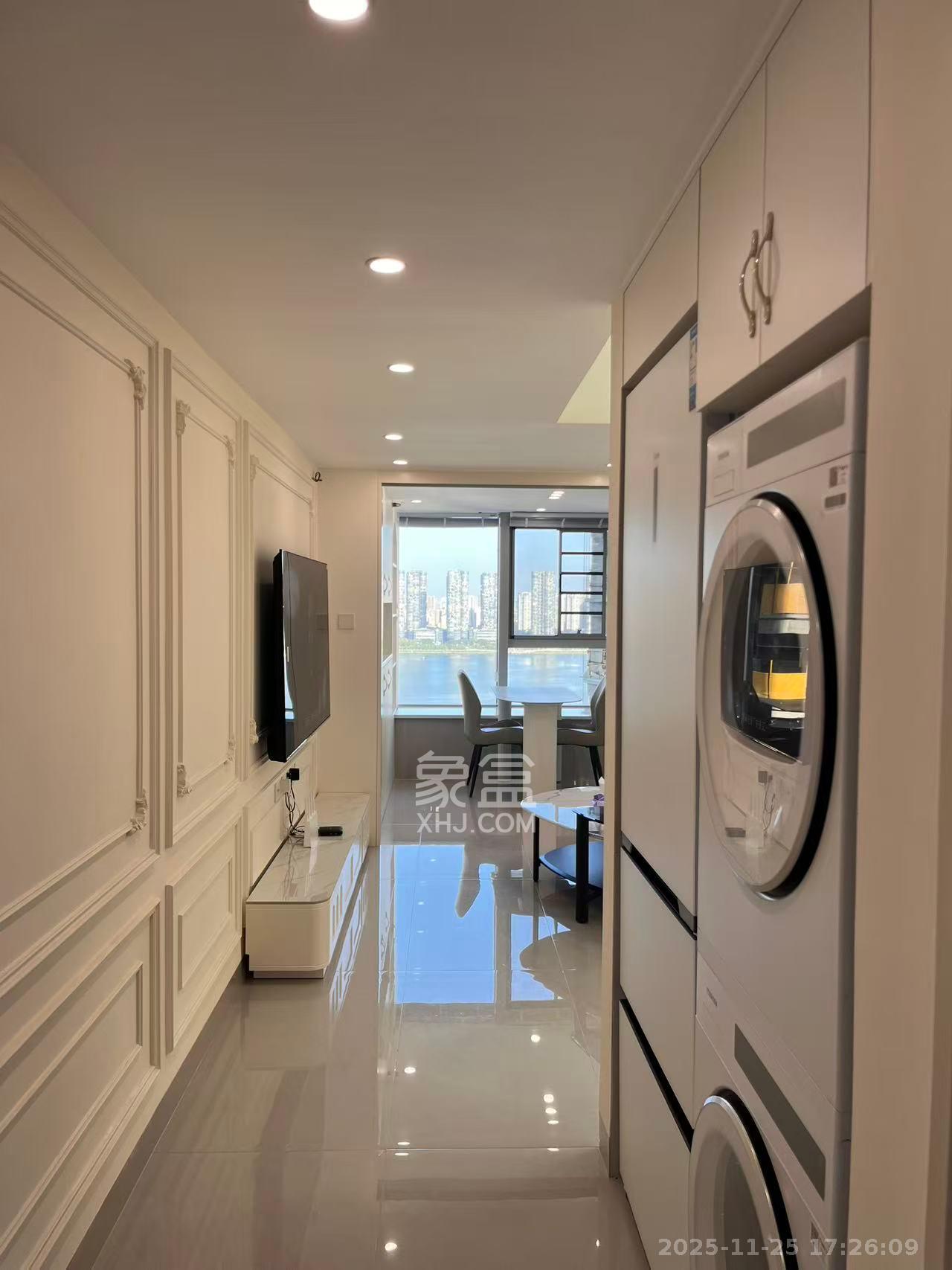 复地滨江金融中心  2室1厅1卫    3300.0元/月室内图