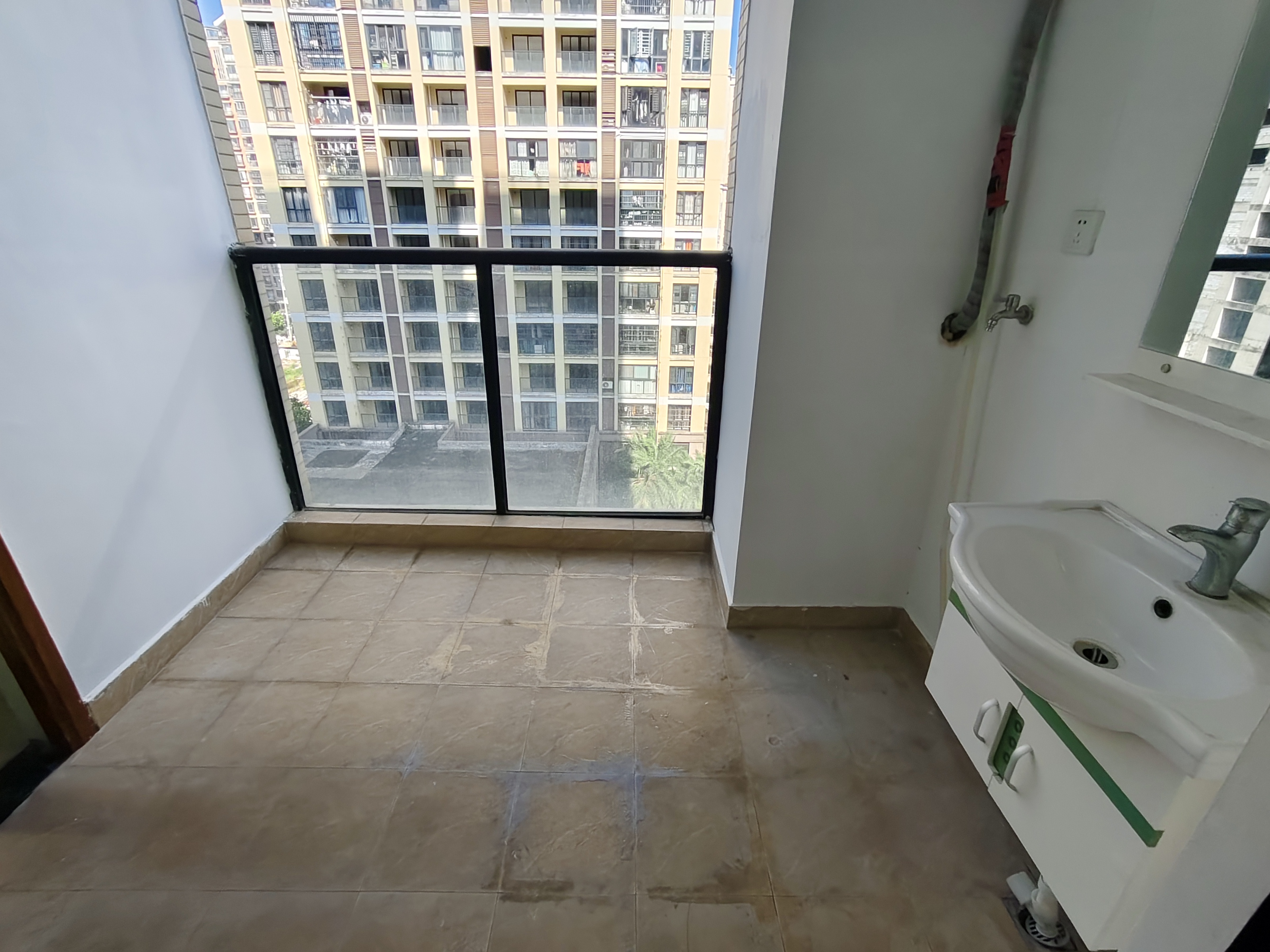 爱尚海蓝 1室1厅1卫 1600.0元/月 爱尚海蓝 1室1厅1卫 1600.0元/月室内图