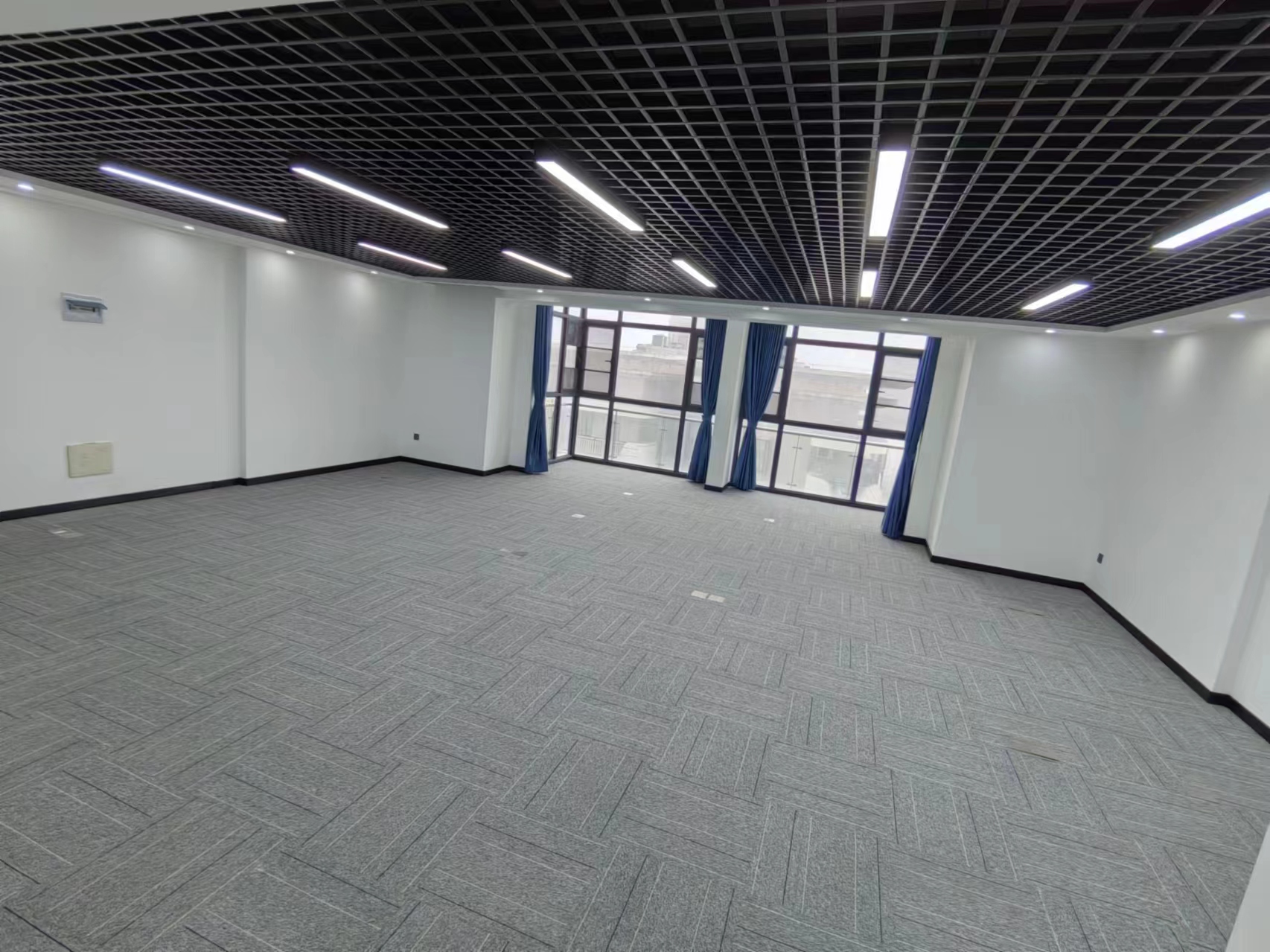 绿地海长流六期（绿地新海岸）   145.0㎡      8400.0元/月室内图