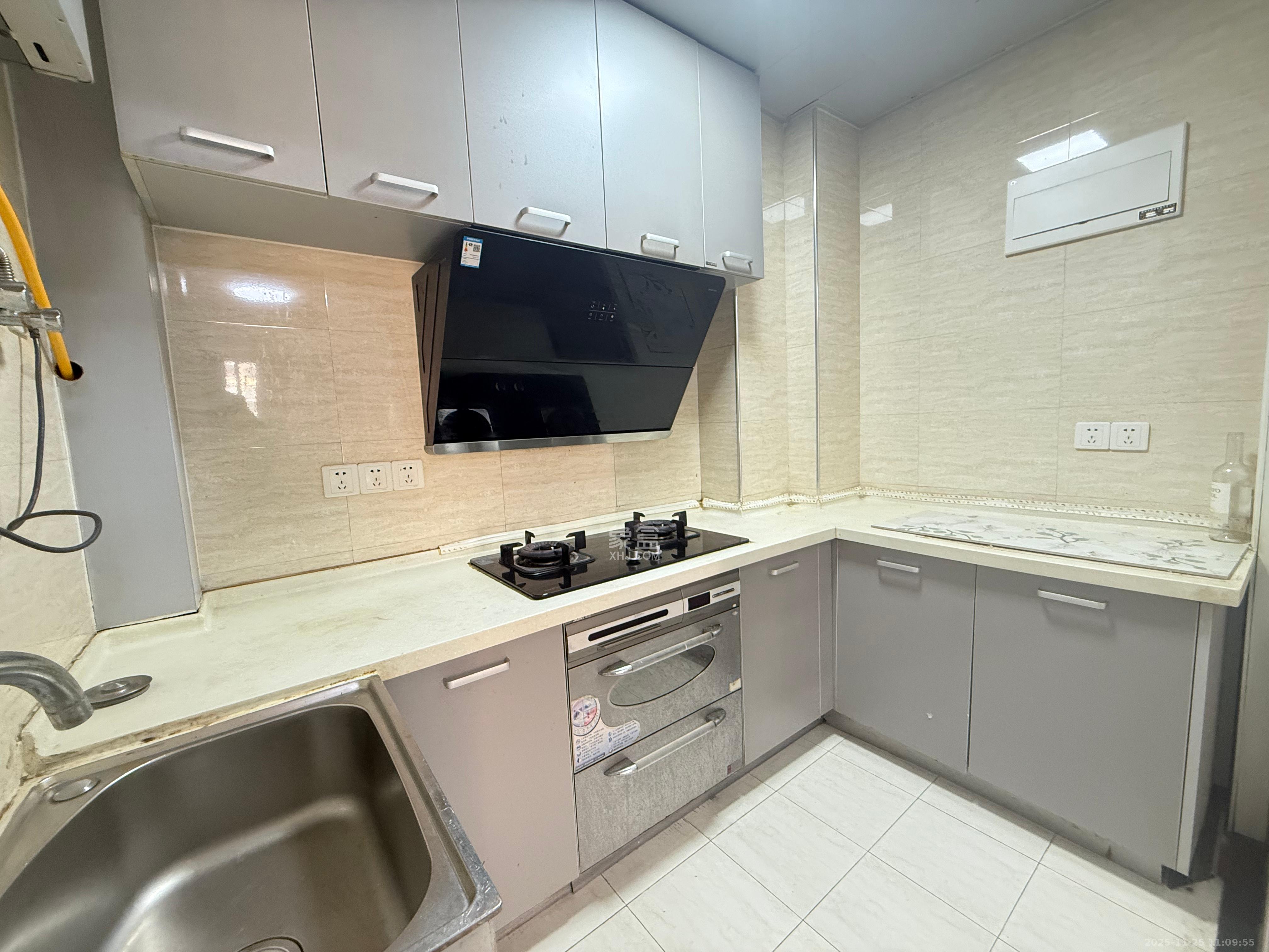 万博汇  2室1厅1卫    2700.0元/月室内图