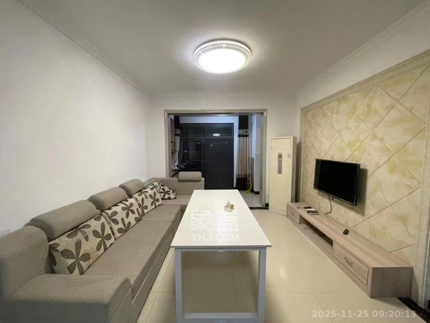 嘉顺苑 2室2厅1卫 2200.0元/月 嘉顺苑 2室2厅1卫 2200.0元/月室内图