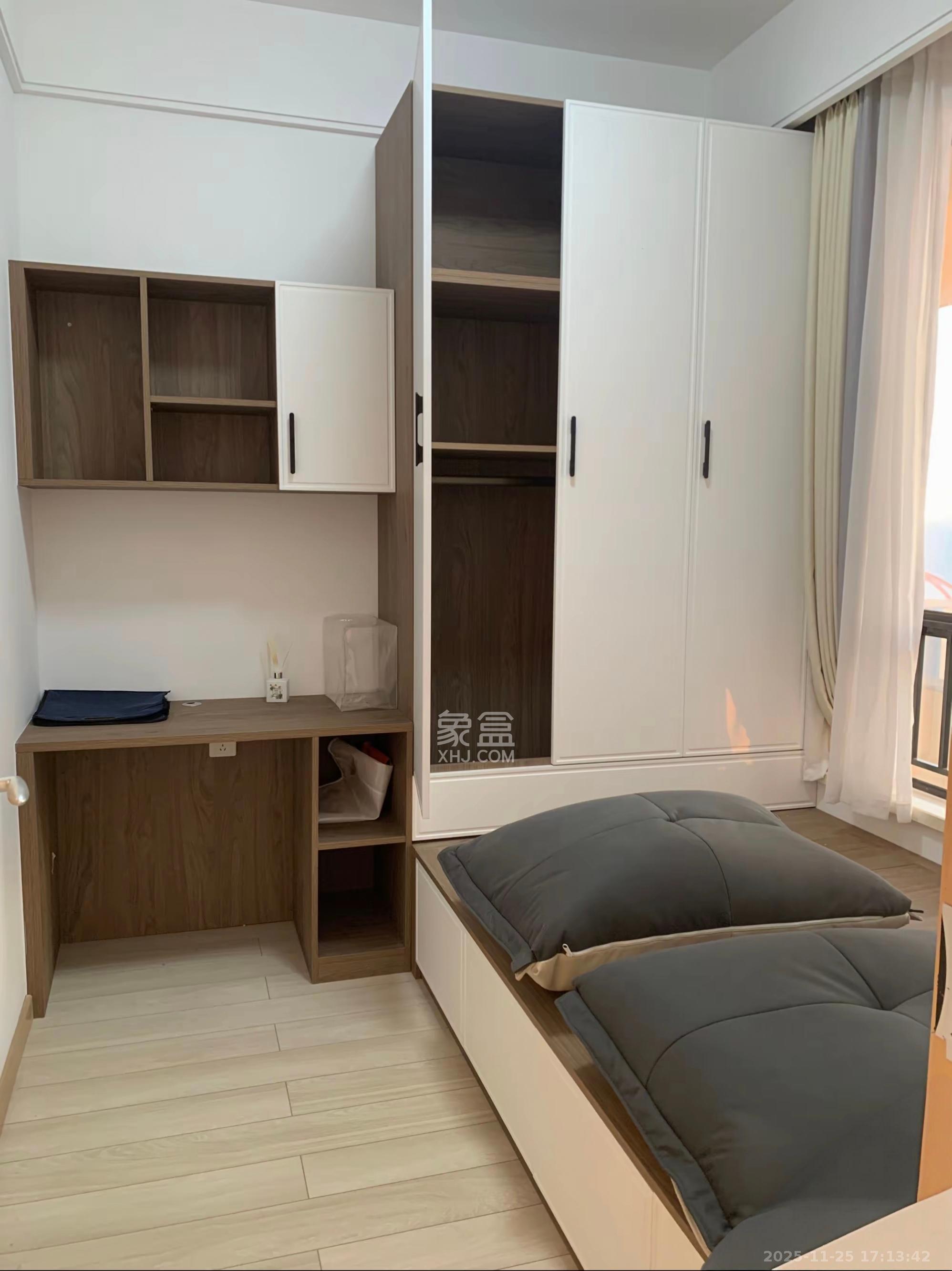 启迪协信中心  2室1厅1卫    3000.0元/月室内图