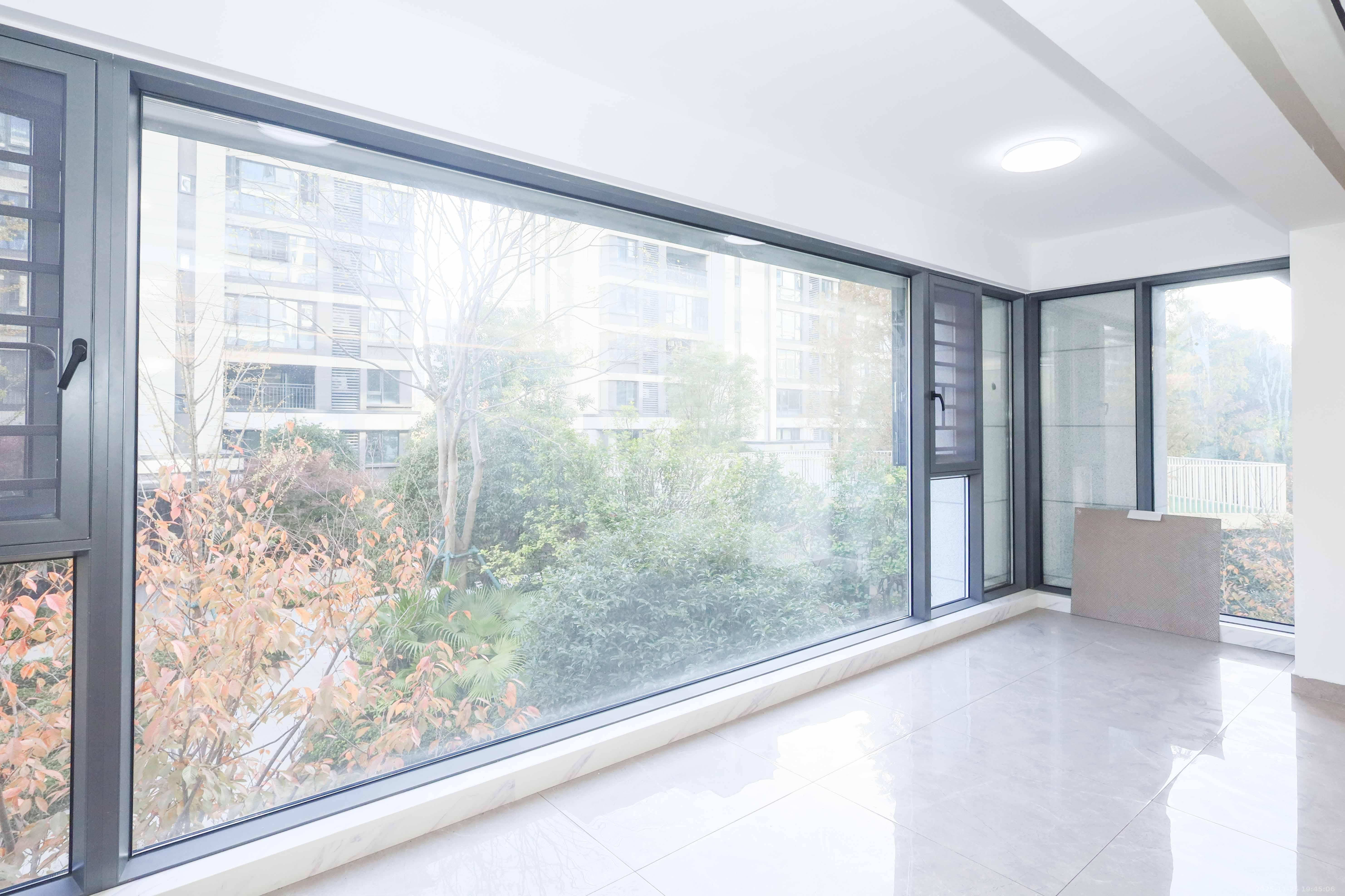 中海麓山境北区  5室2厅2卫    288.0万阳台