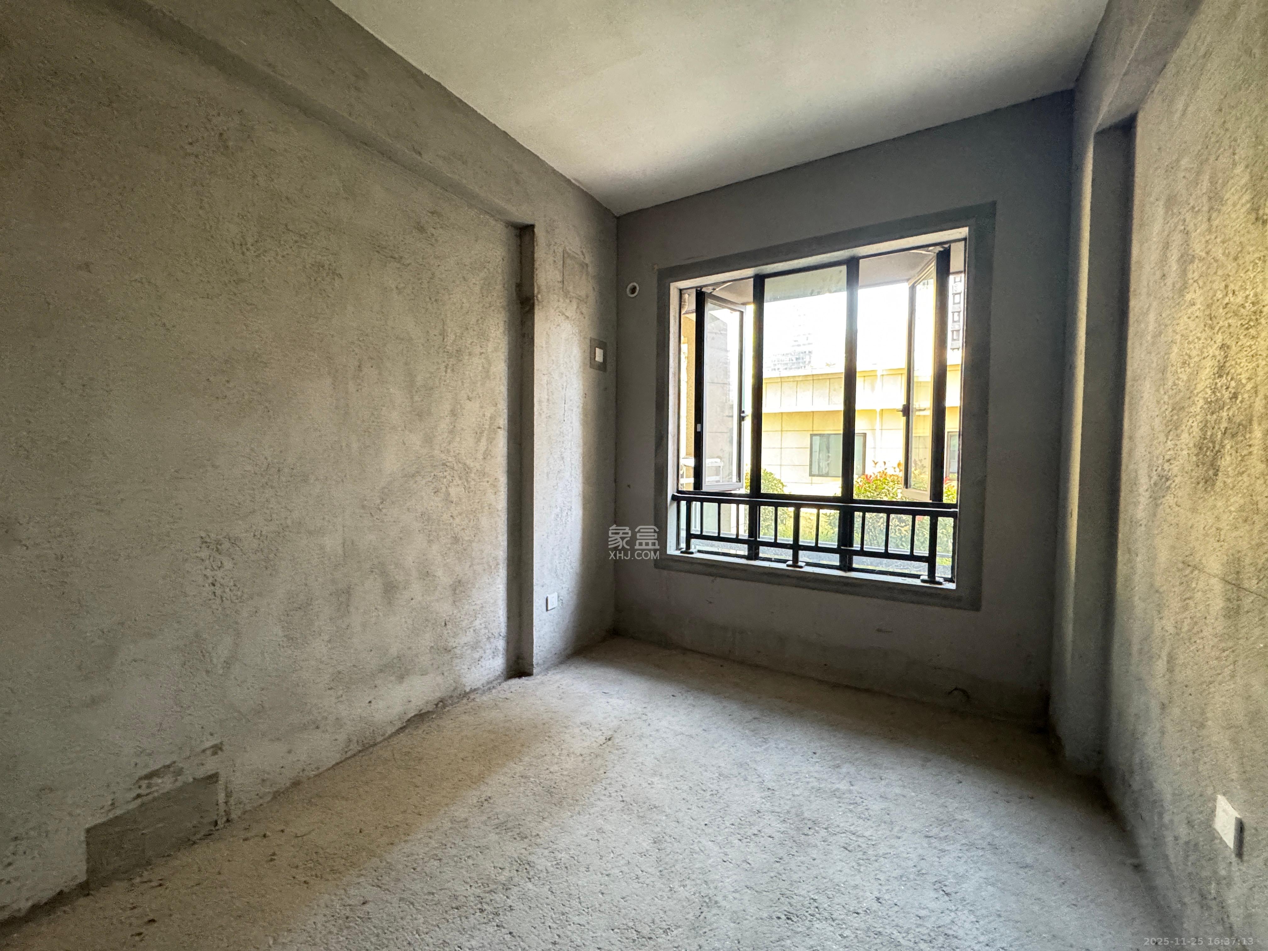 振业城四期 4室2厅2卫 1500.0元/月 振业城四期 4室2厅2卫 1500.0元/月室内图