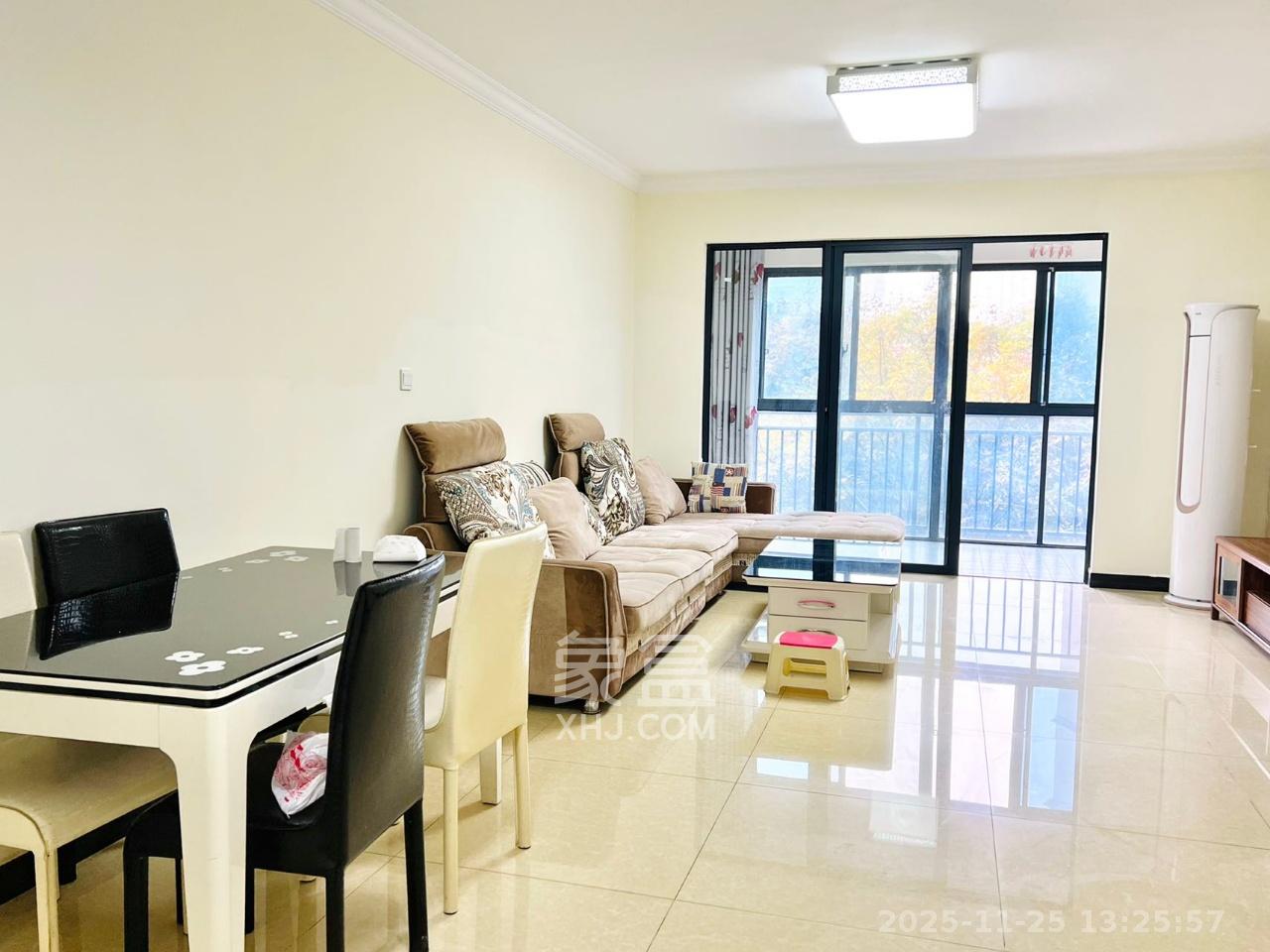 中南红领邦(红星嘉和苑) 2室1厅1卫 2000.0元/月 中南红领邦(红星嘉和苑) 2室1厅1卫 2000.0元/月室内图