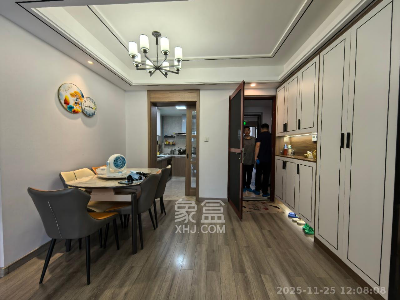 弘阳时光里 4室2厅2卫 3800.0元/月 弘阳时光里 4室2厅2卫 3800.0元/月室内图