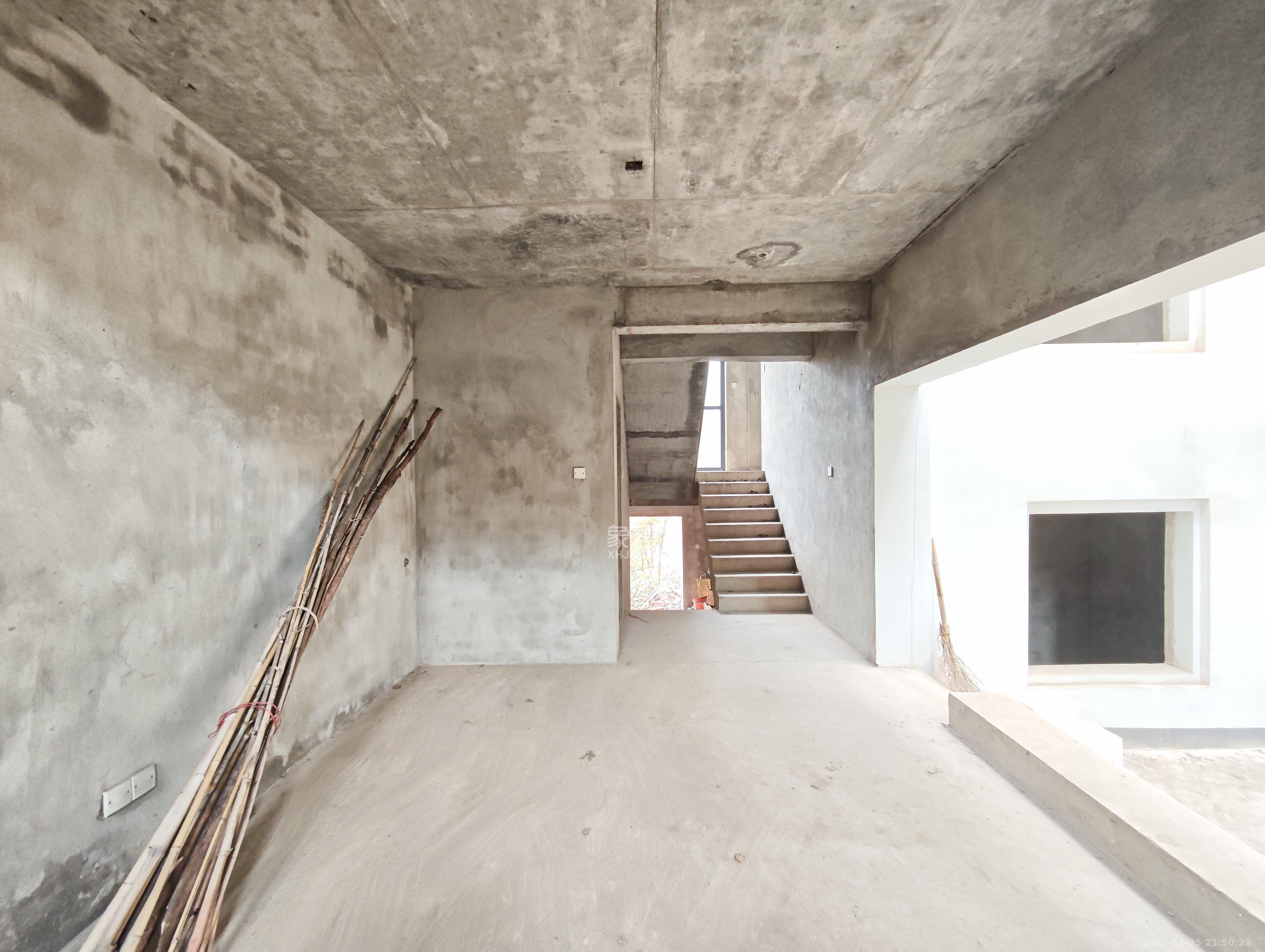 同升湖白竹水乡  4室2厅4卫    280.0万其他