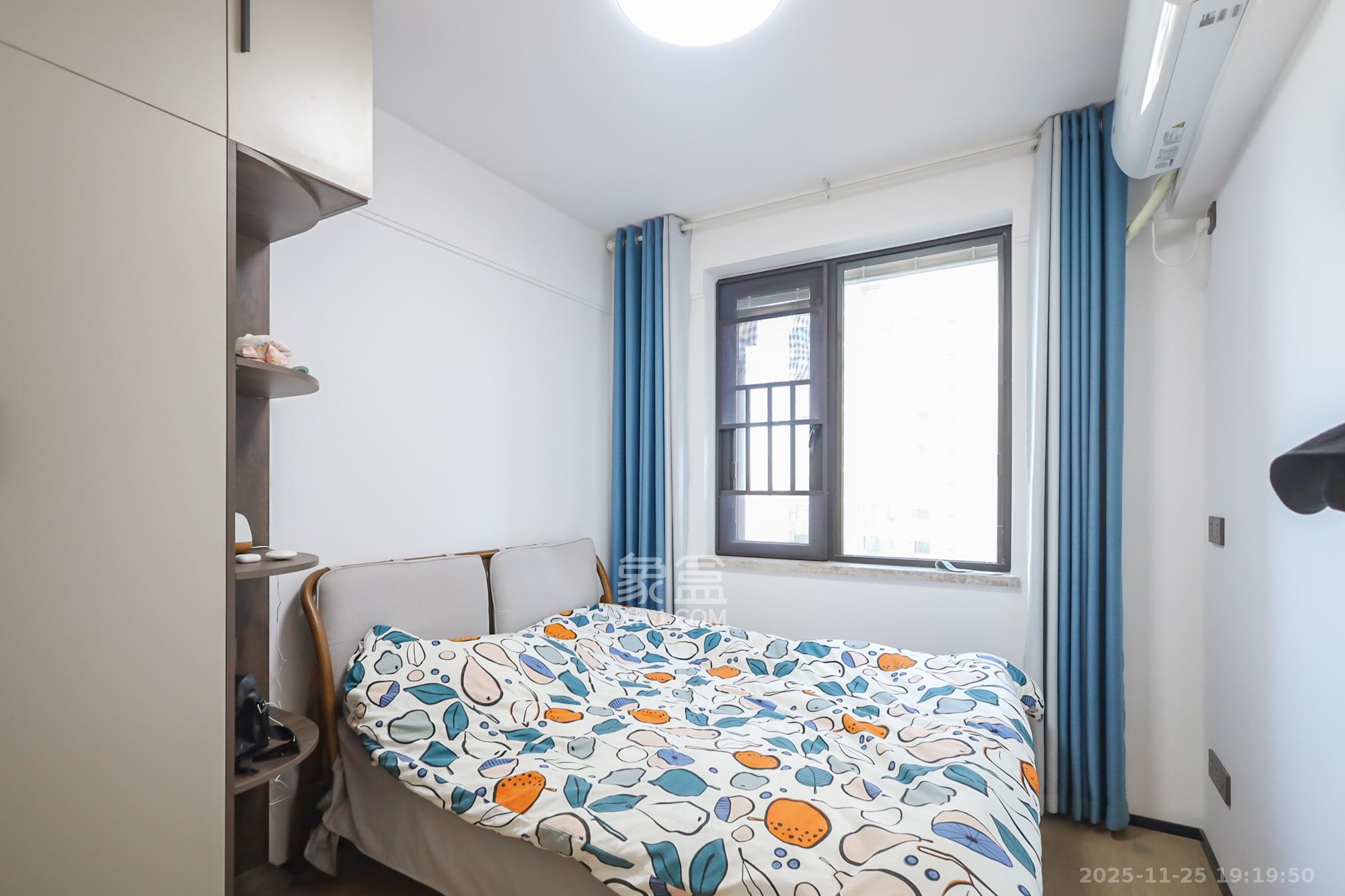 万科里金域国际 4室2厅2卫 310.0万 万科里金域国际 4室2厅2卫 310.0万卧室