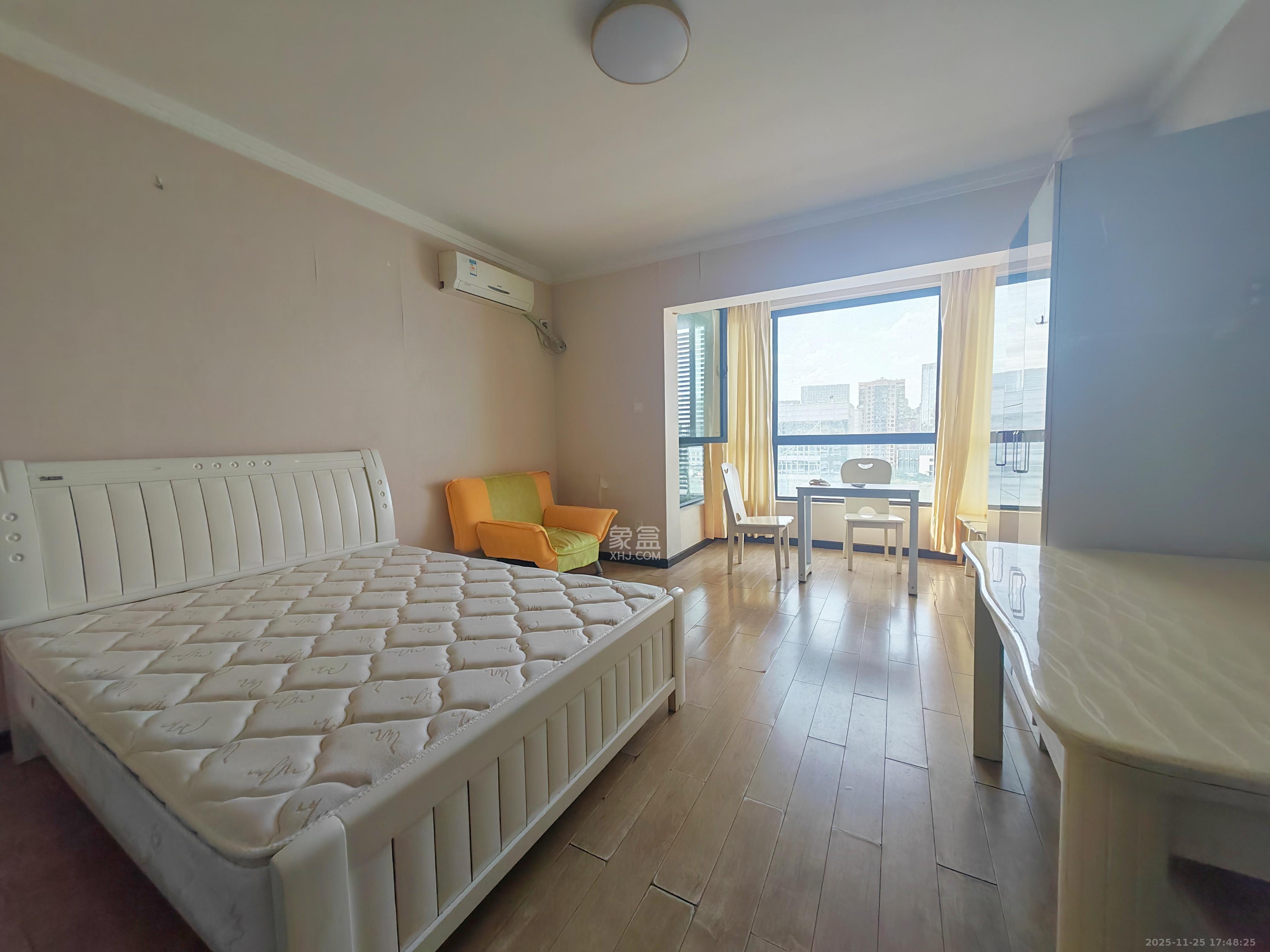 标志商务中心  1室1厅1卫    1100.0元/月室内图