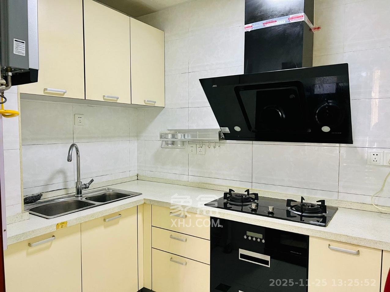 中南红领邦(红星嘉和苑) 2室1厅1卫 2000.0元/月 中南红领邦(红星嘉和苑) 2室1厅1卫 2000.0元/月室内图