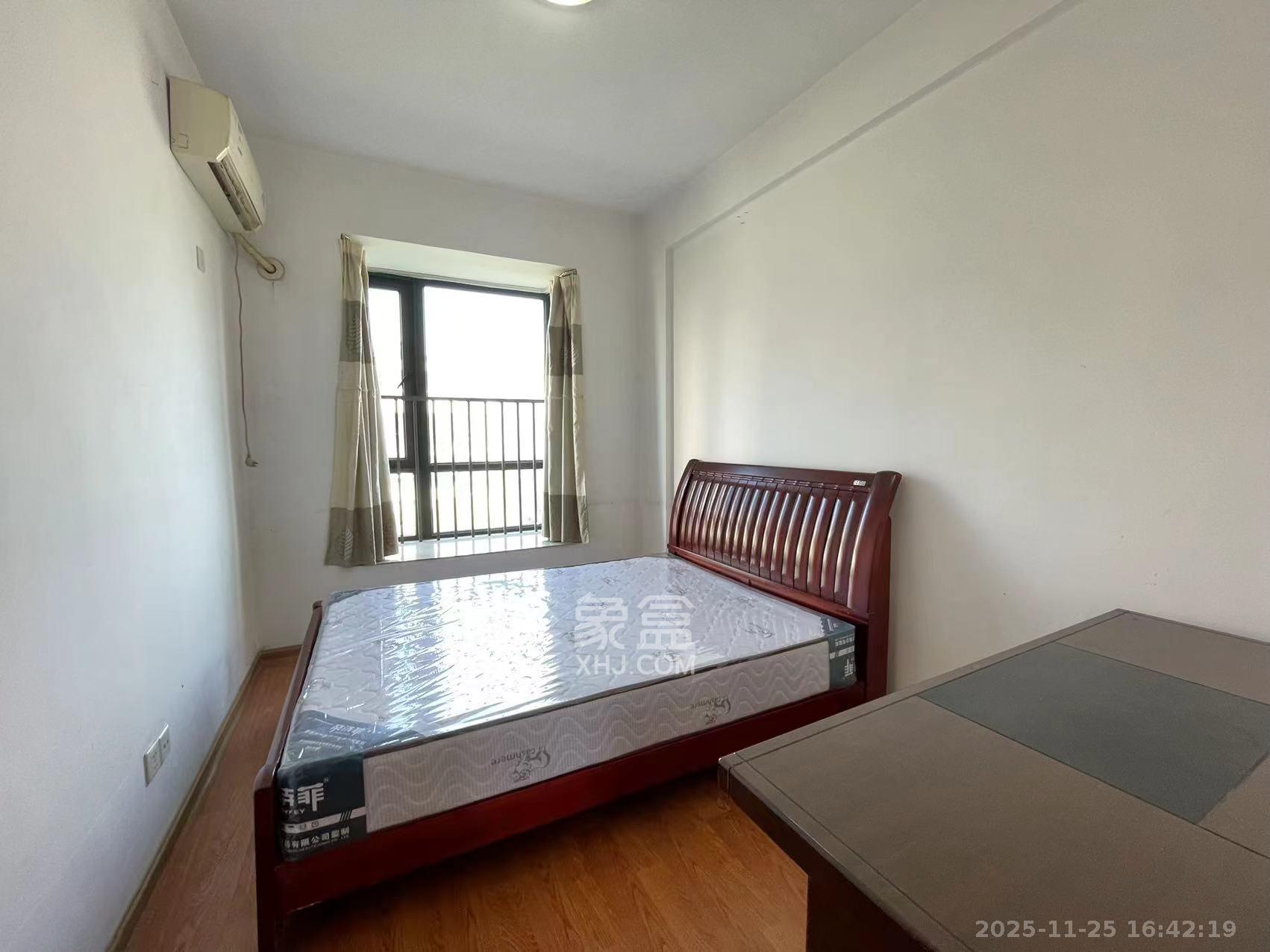 长房东郡 3室2厅2卫 2800.0元/月 长房东郡 3室2厅2卫 2800.0元/月室内图