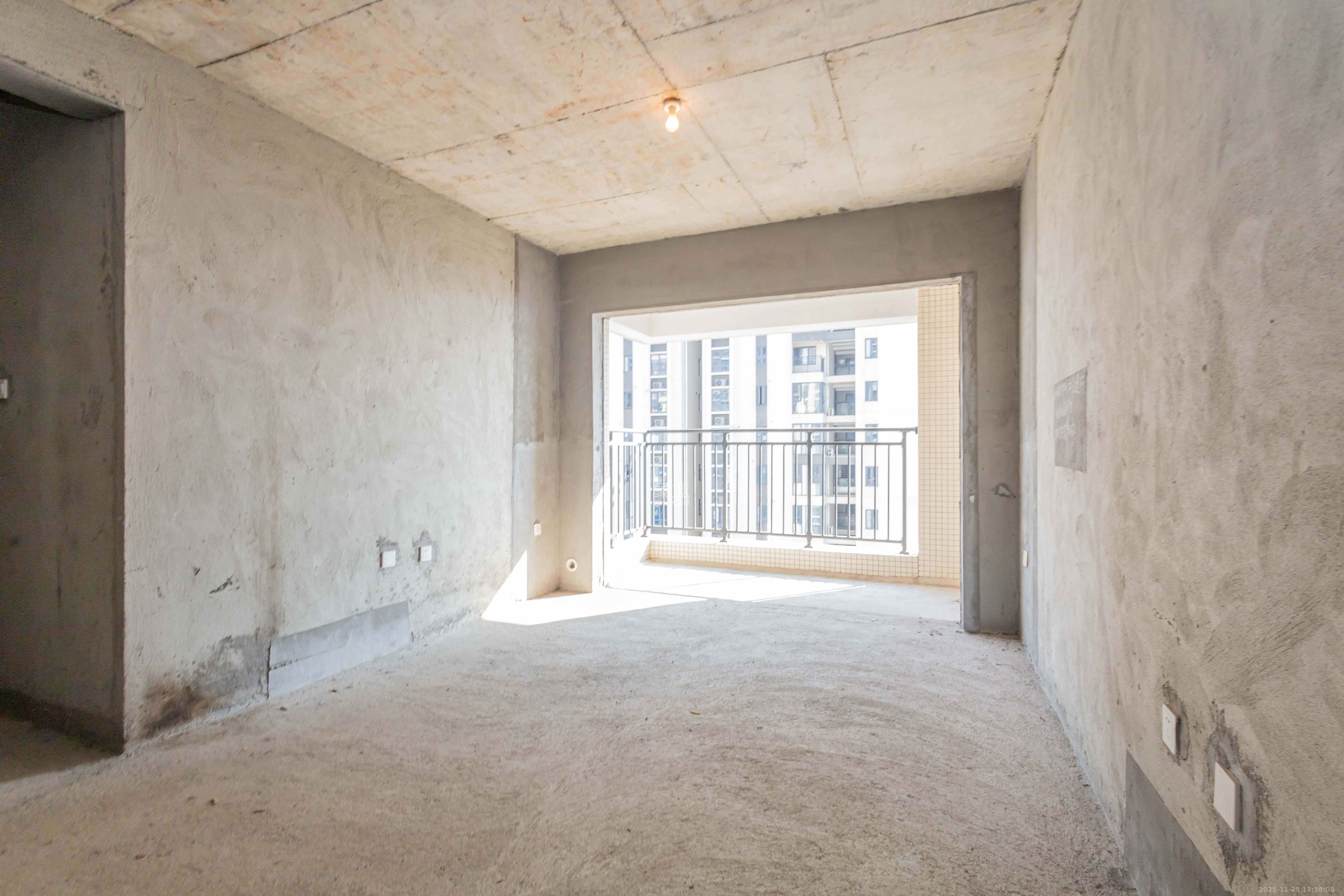 敏捷珑玥府 3室2厅2卫 53.8万 敏捷珑玥府 3室2厅2卫 53.8万客厅