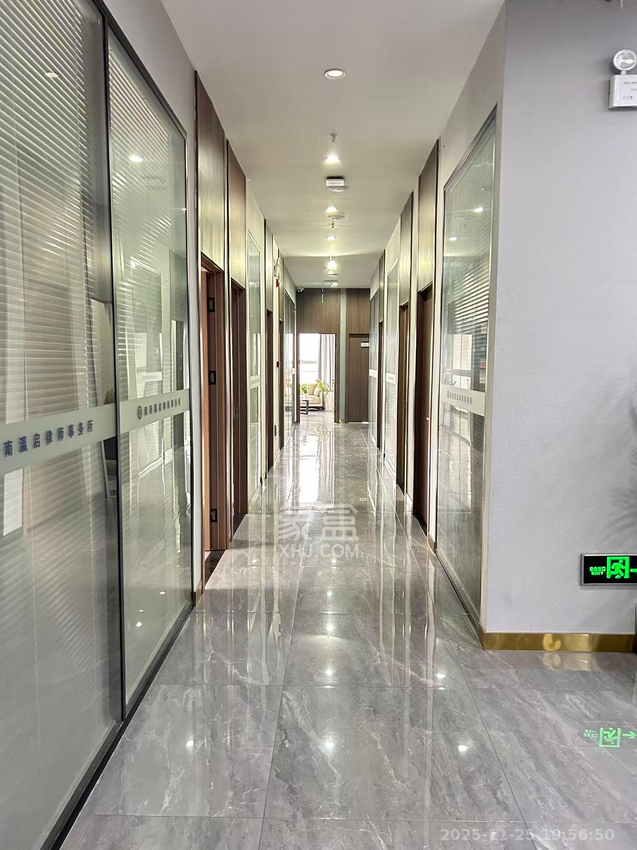 复地星光天地  1室1厅1卫    8300.0元/月室内图