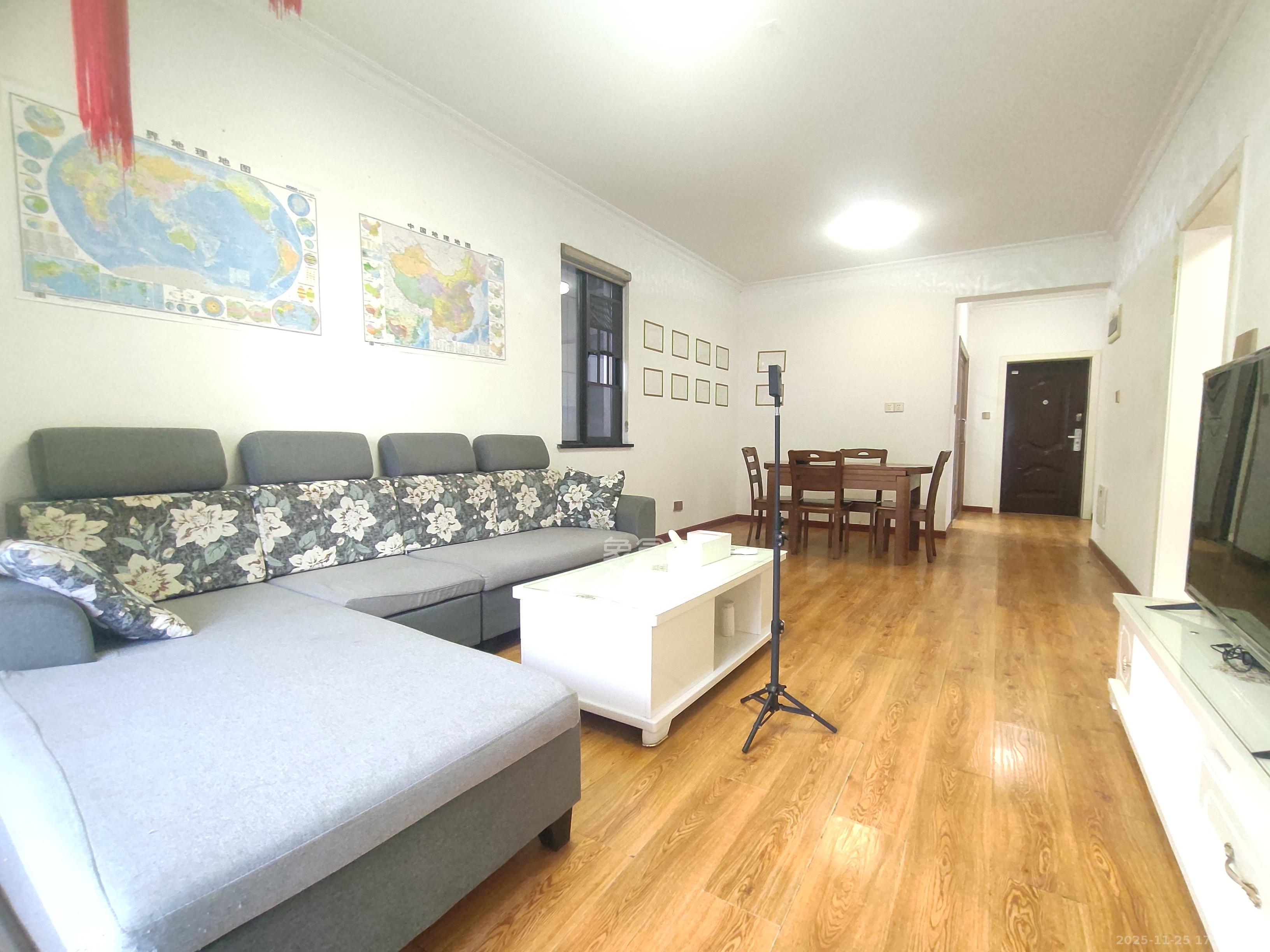 中国铁建梅溪青秀二期  3室2厅2卫    2400.0元/月室内图