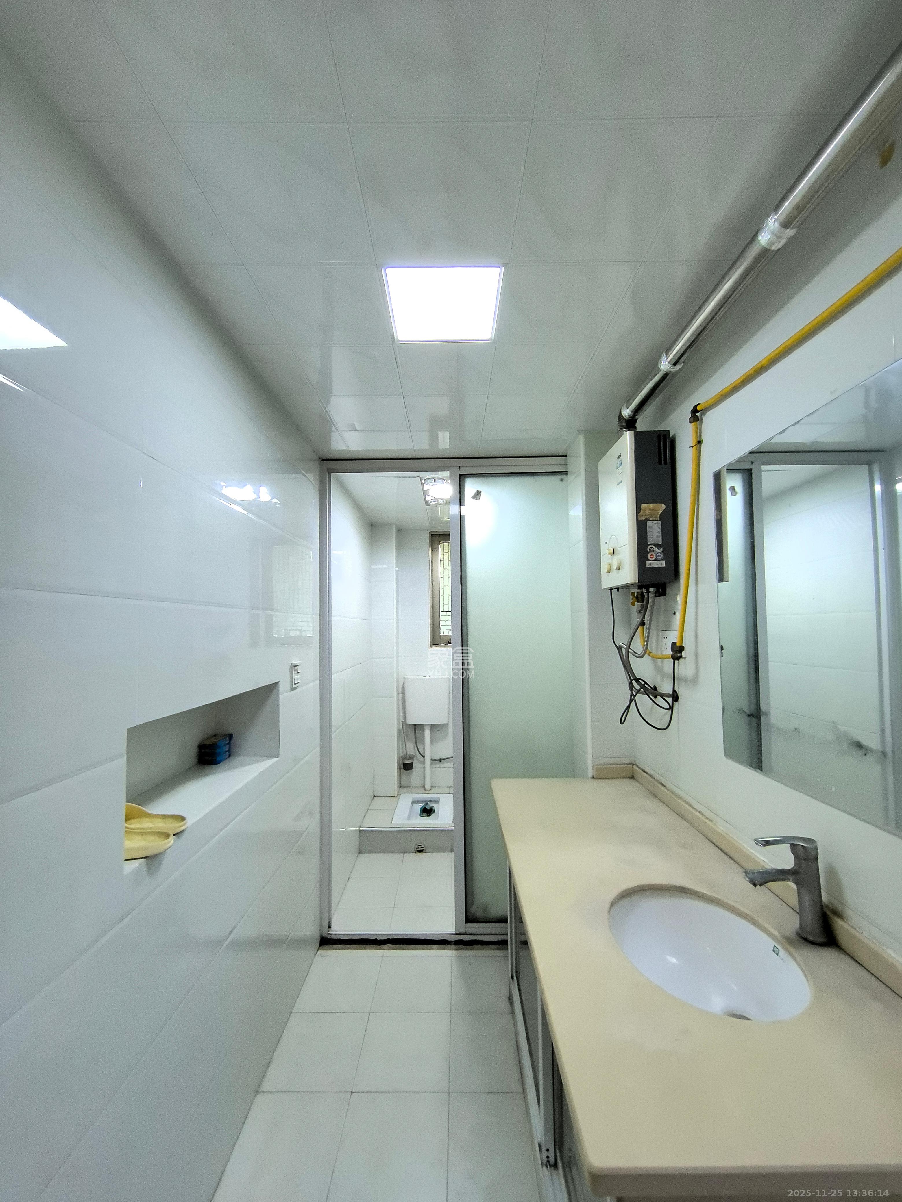 英才园三片  3室2厅1卫    1800.0元/月室内图