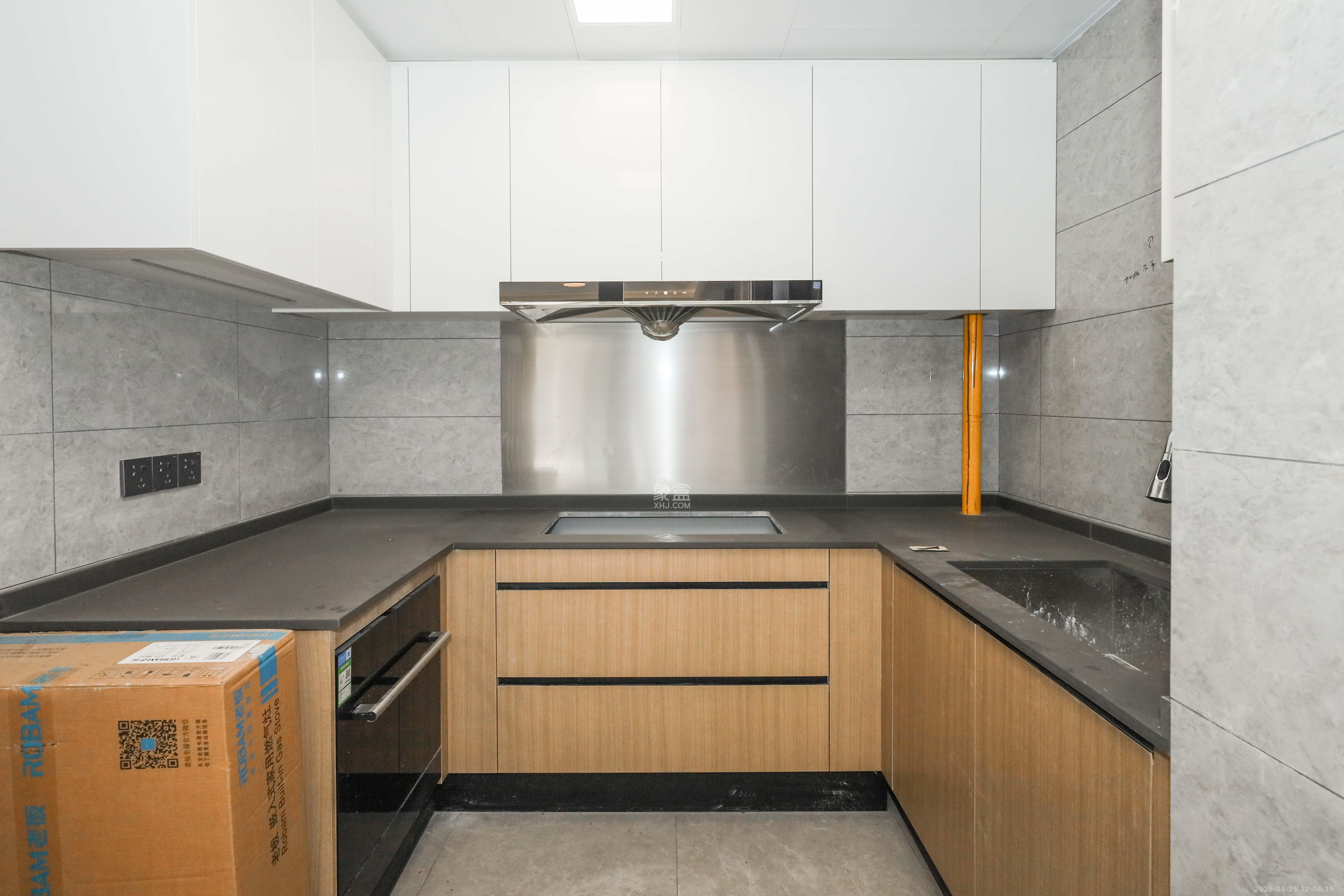 爱家当代境 3室2厅2卫 120.0万 爱家当代境 3室2厅2卫 120.0万厨房