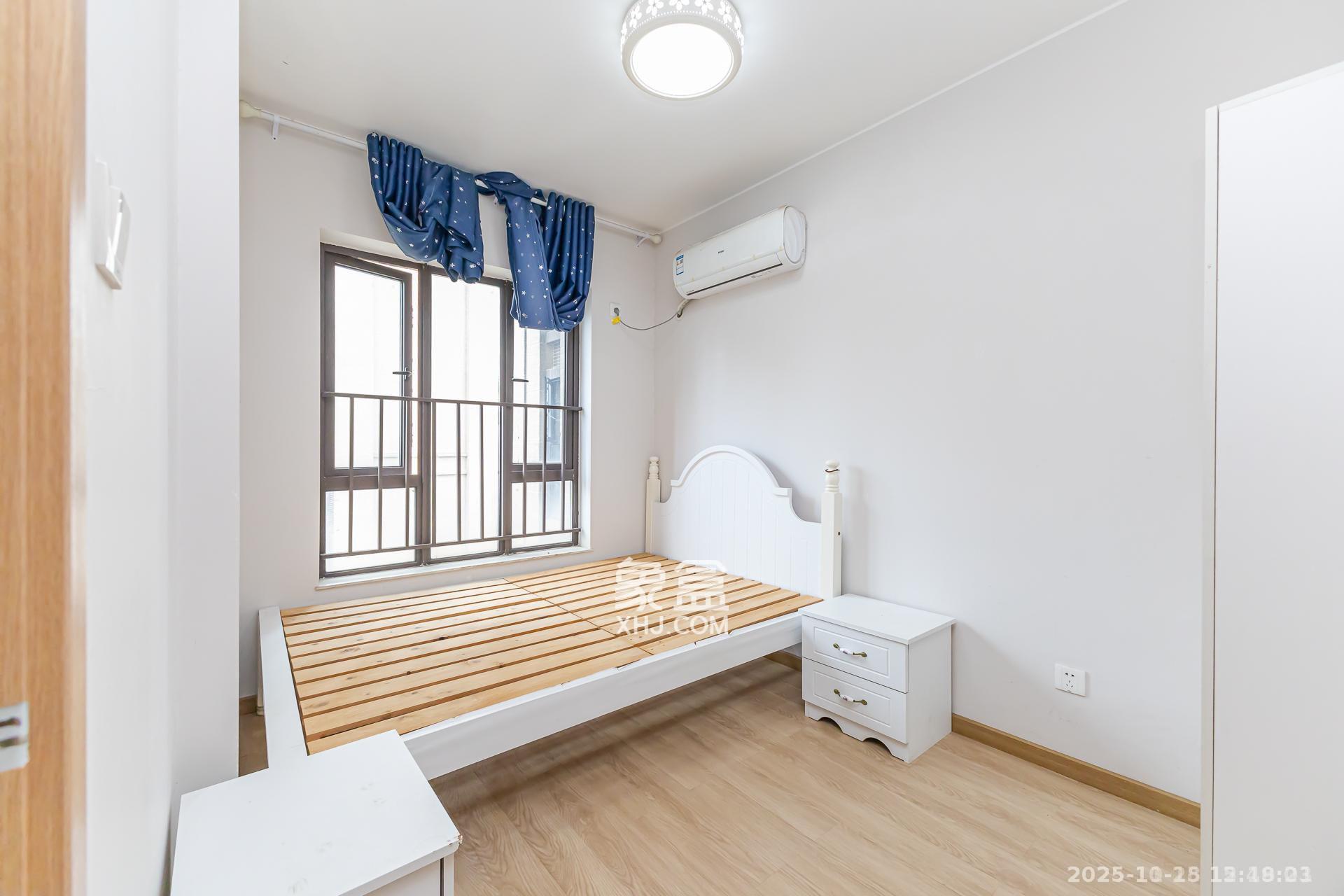 时代倾城二期  2室2厅1卫    1600.0元/月室内图