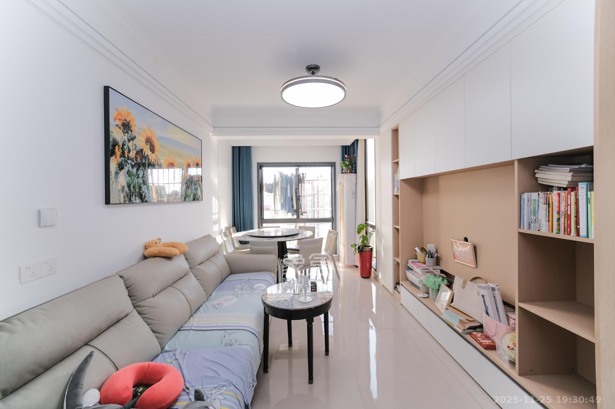 荣盛花语城  3室2厅1卫    75.0万