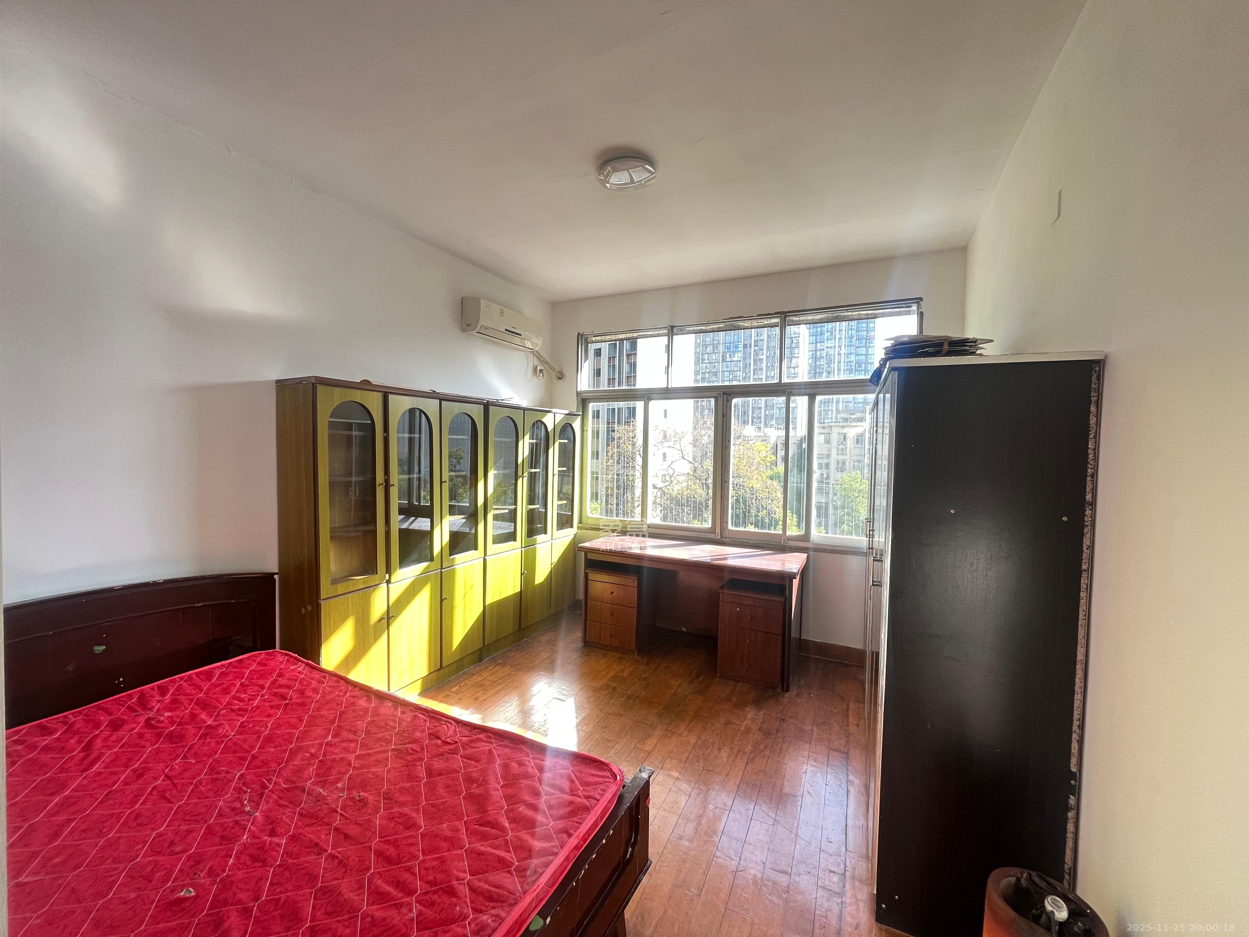 雅礼中学宿舍楼 2室2厅1卫 3000.0元/月 雅礼中学宿舍楼 2室2厅1卫 3000.0元/月室内图