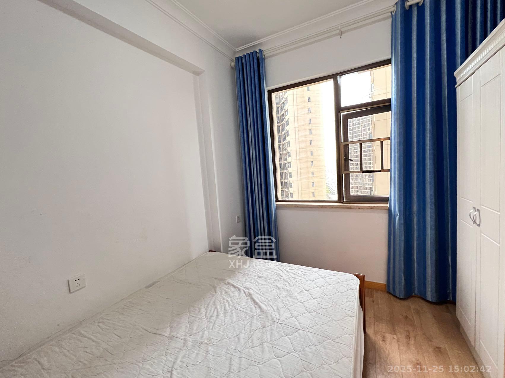 江山帝景哈佛  3室2厅1卫    2000.0元/月室内图