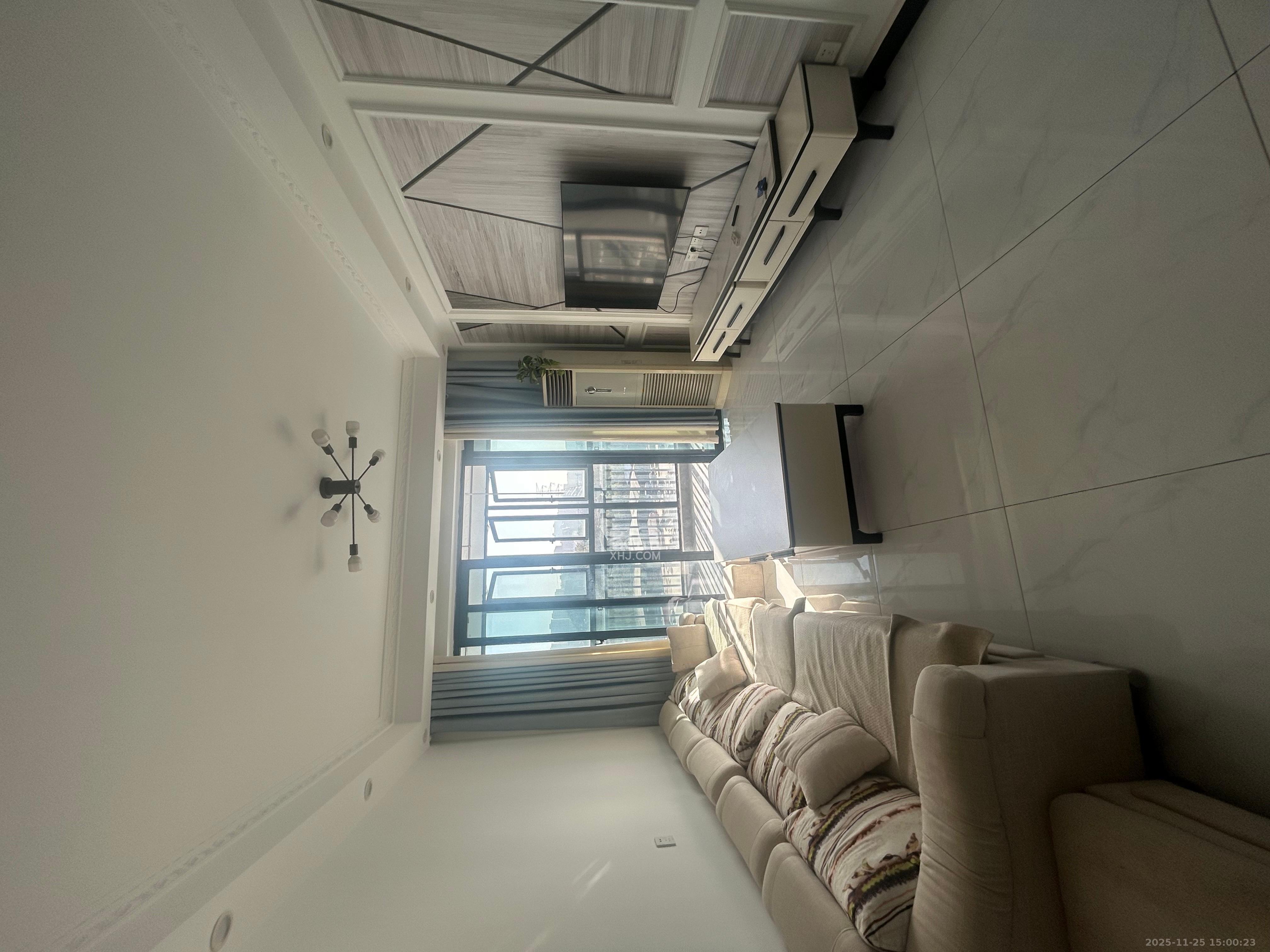 恒生碧水龙庭  2室2厅1卫    2200.0元/月