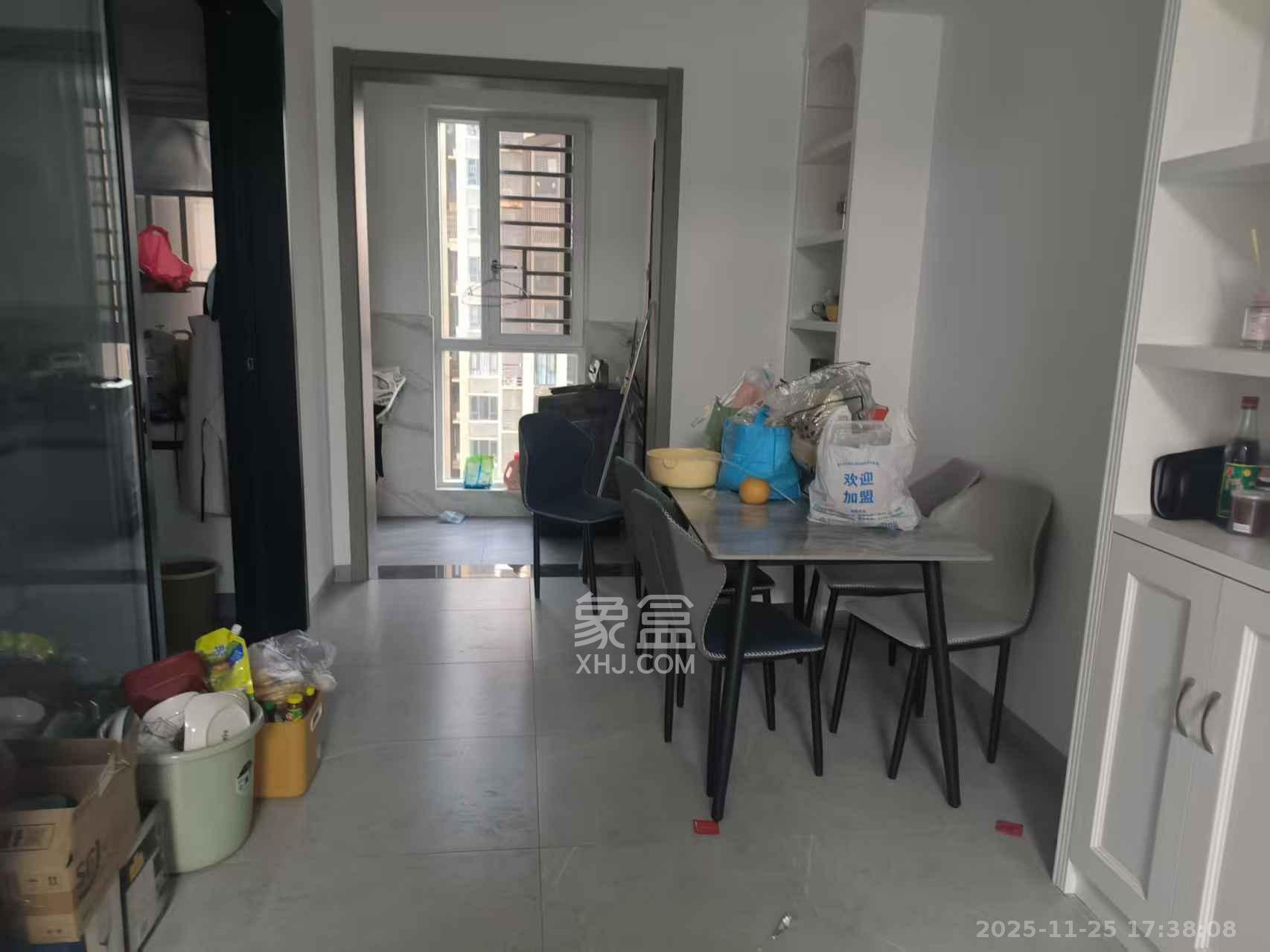 荣盛花语城  3室2厅1卫    2200.0元/月