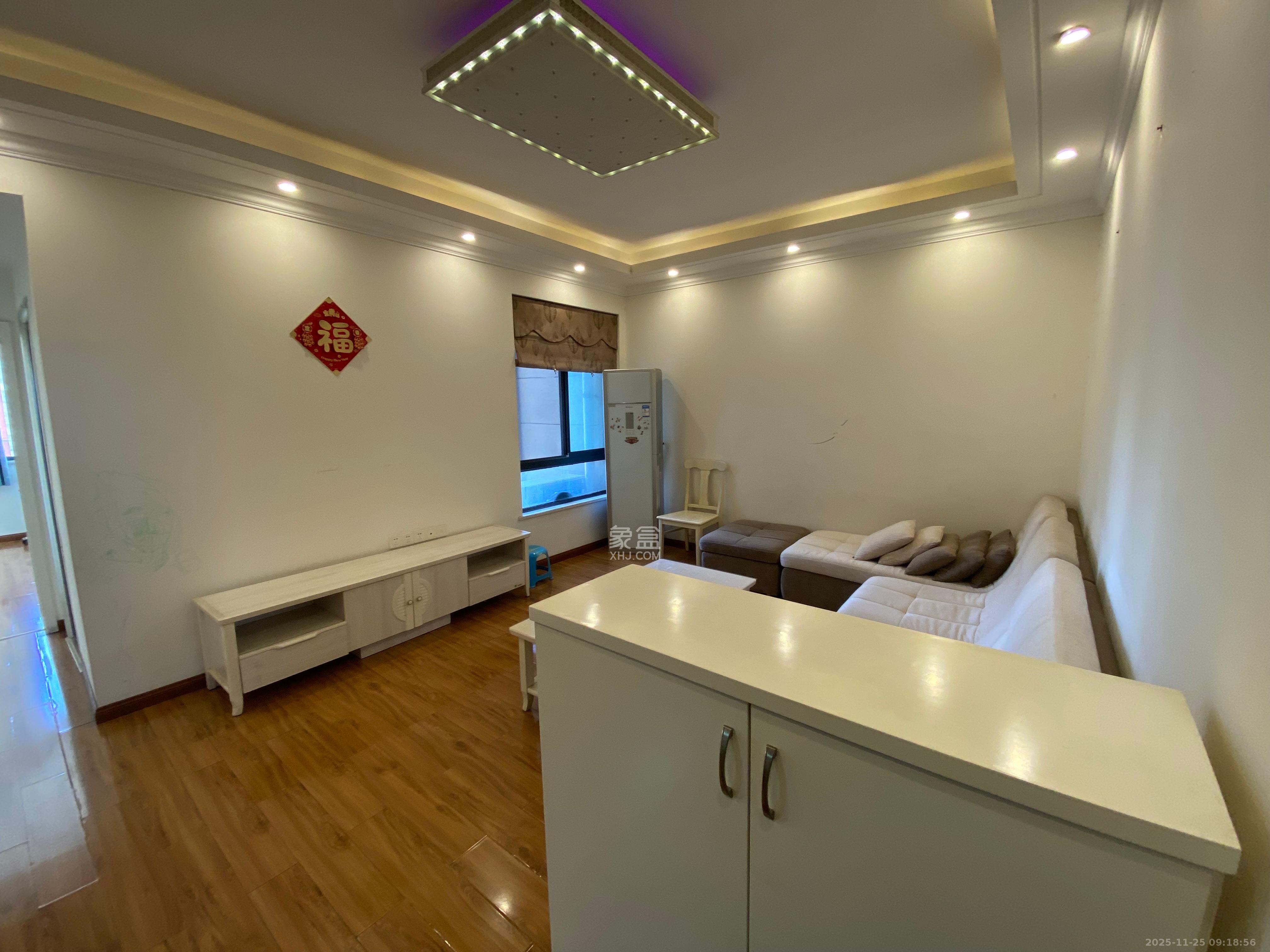 阳光锦城  2室2厅1卫    2600.0元/月