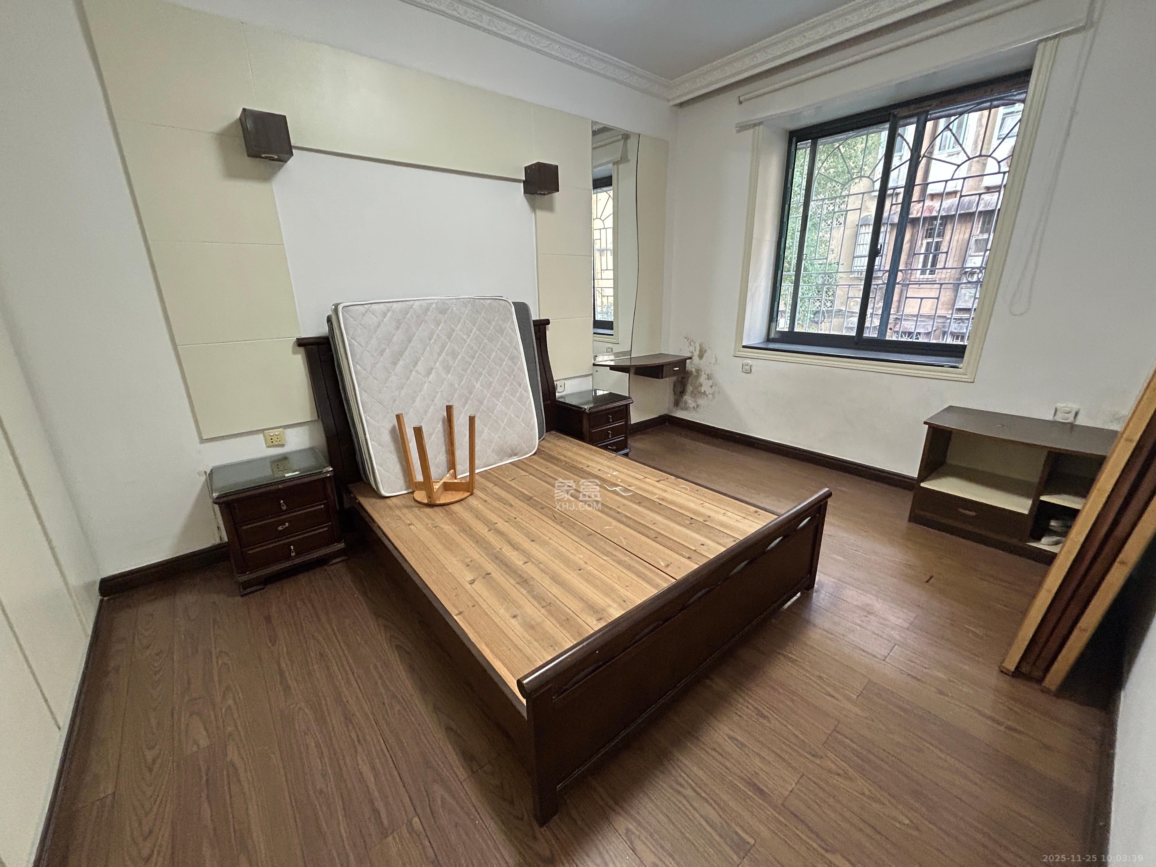 向韶村  2室1厅1卫    1500.0元/月室内图