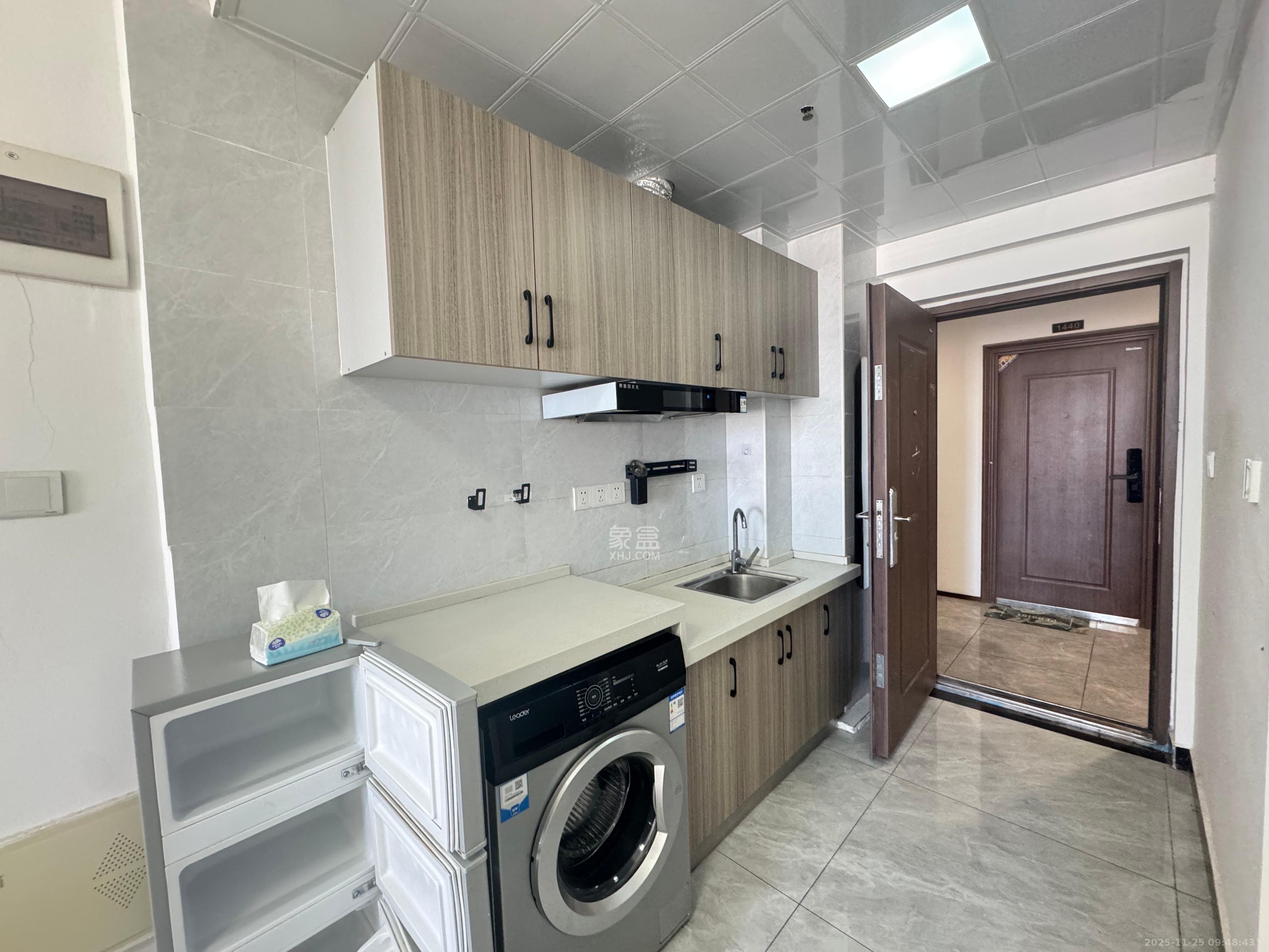 保利香槟国际 1室0厅0卫 1200.0元/月 保利香槟国际 1室0厅0卫 1200.0元/月室内图