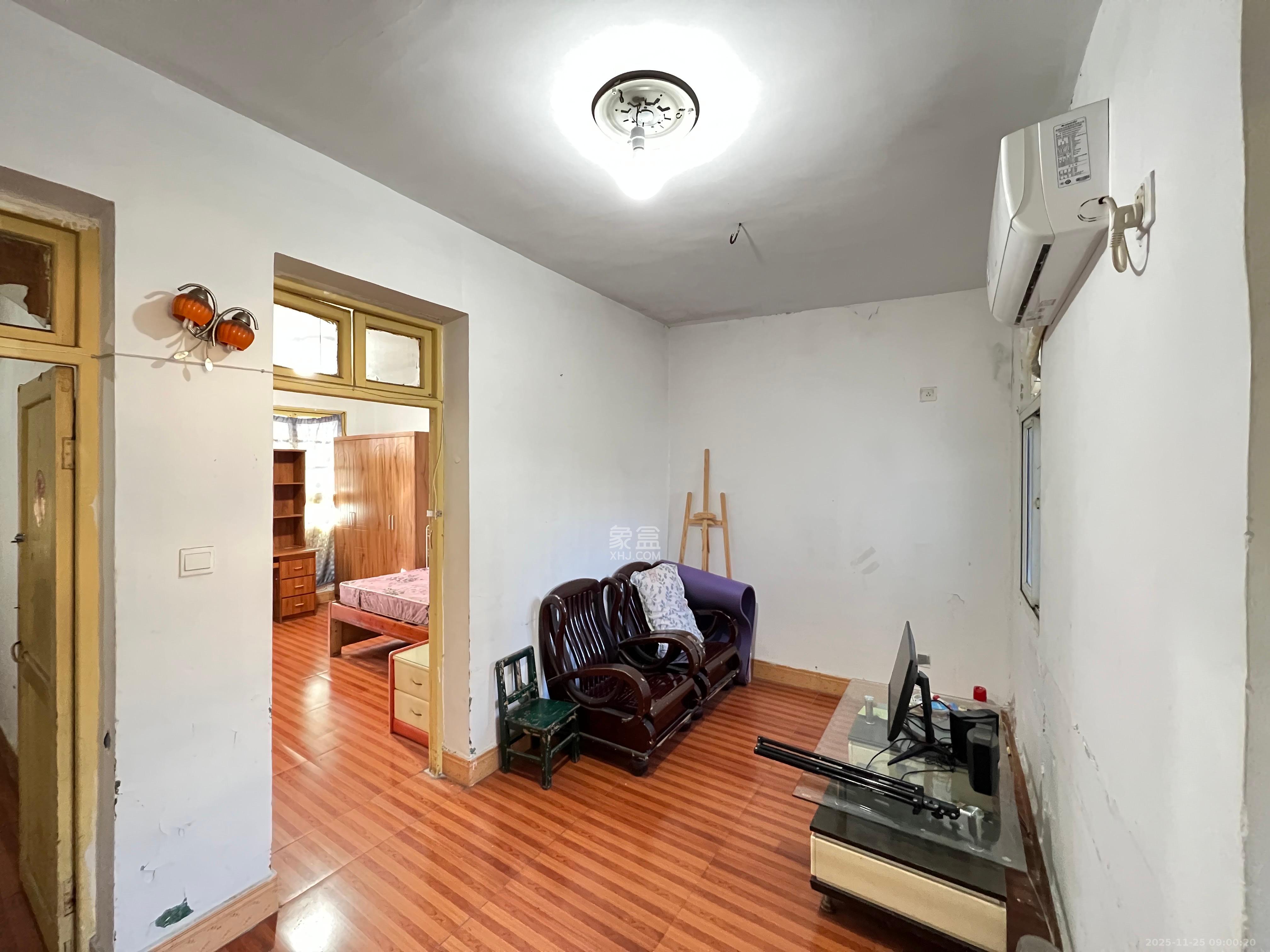 春风小区 2室1厅1卫 1300.0元/月 春风小区 2室1厅1卫 1300.0元/月室内图