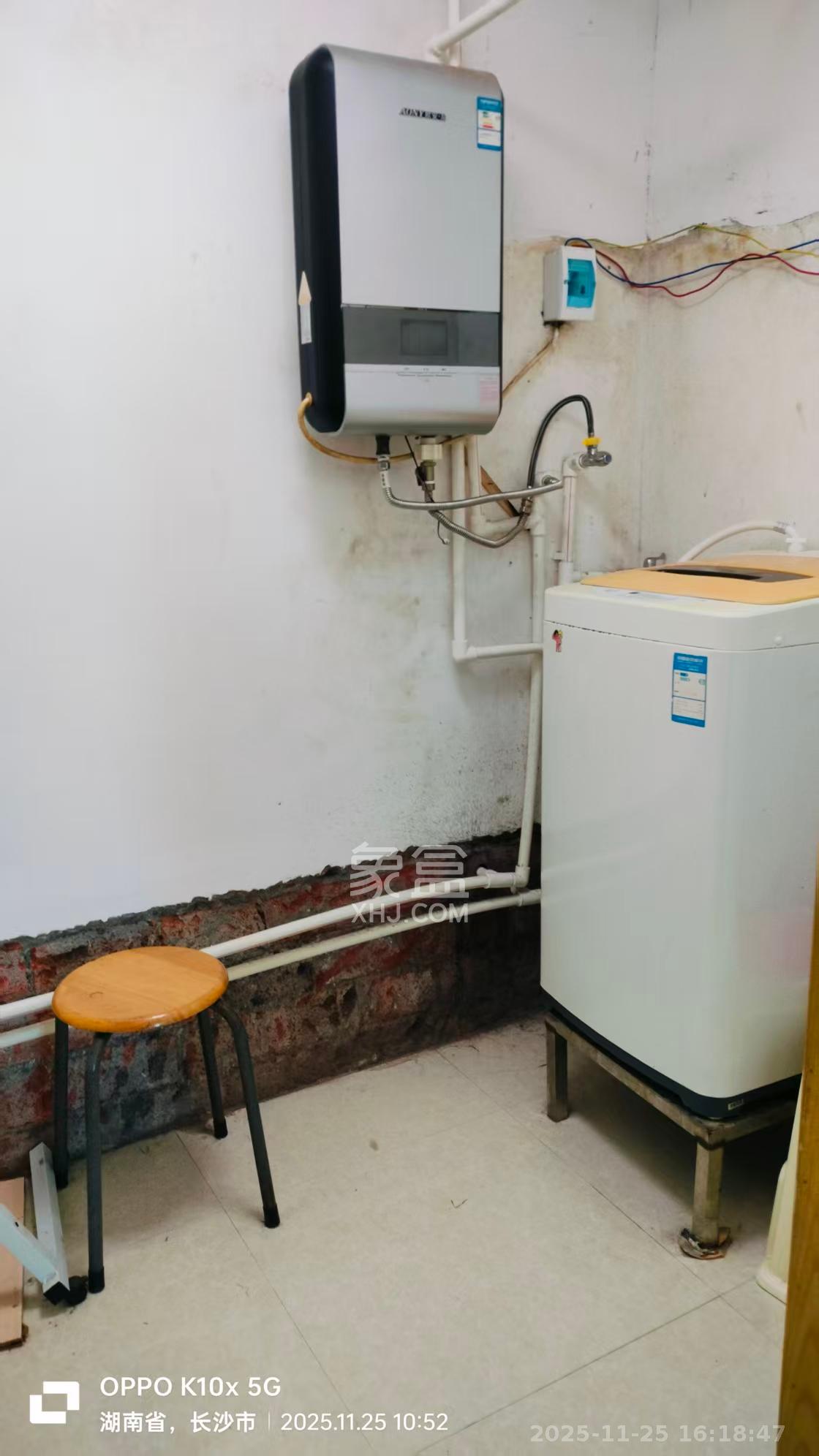 融圣国际 3室1厅1卫 2100.0元/月 融圣国际 3室1厅1卫 2100.0元/月小区图