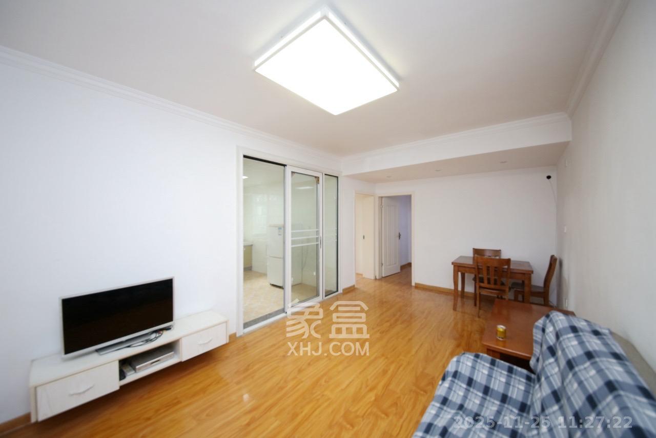 戥子桥散盘  1室1厅1卫    2300.0元/月室内图