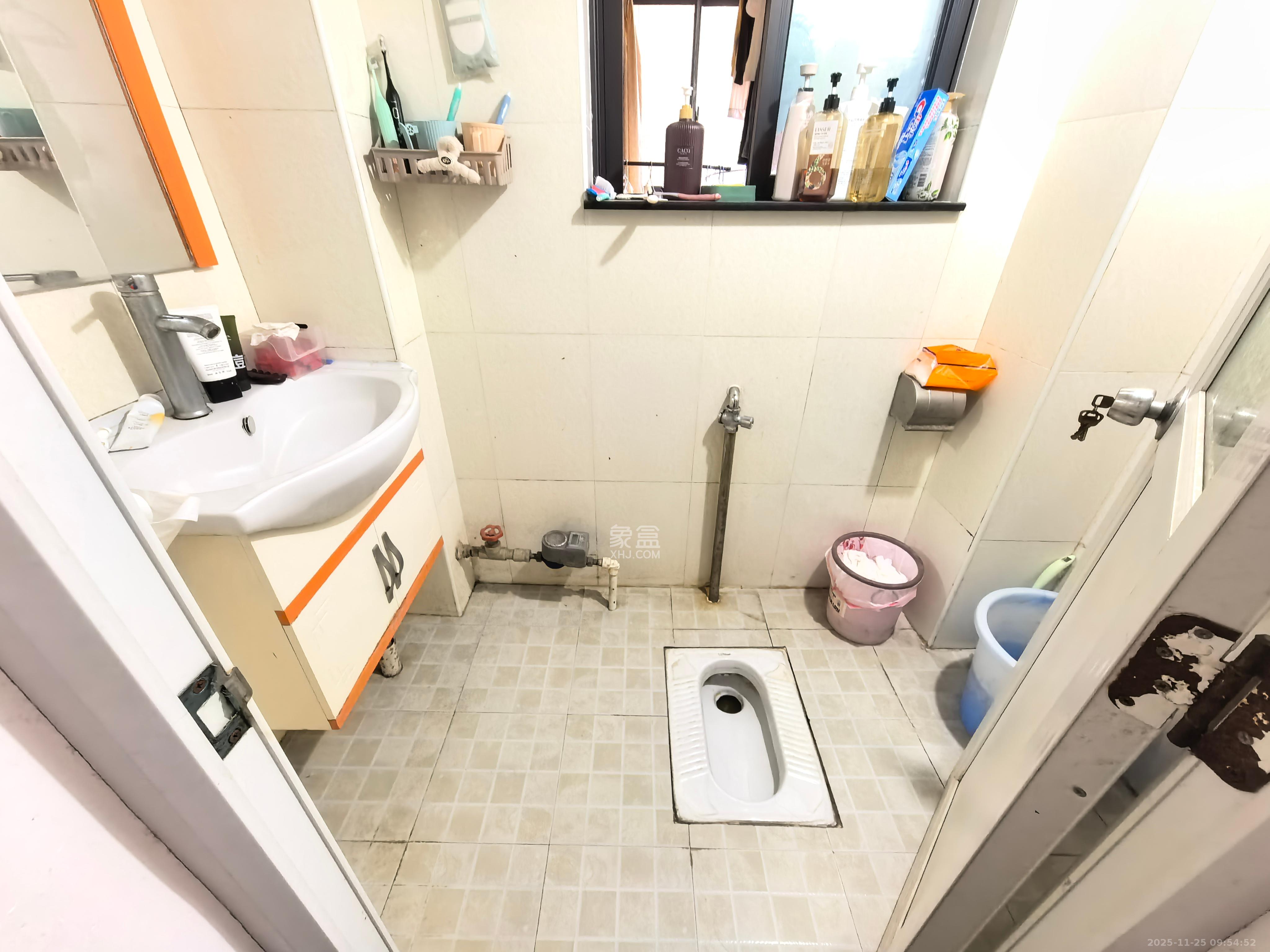 锦湘国际星城三期（锦绣苑）  1室1厅1卫    1400.0元/月室内图