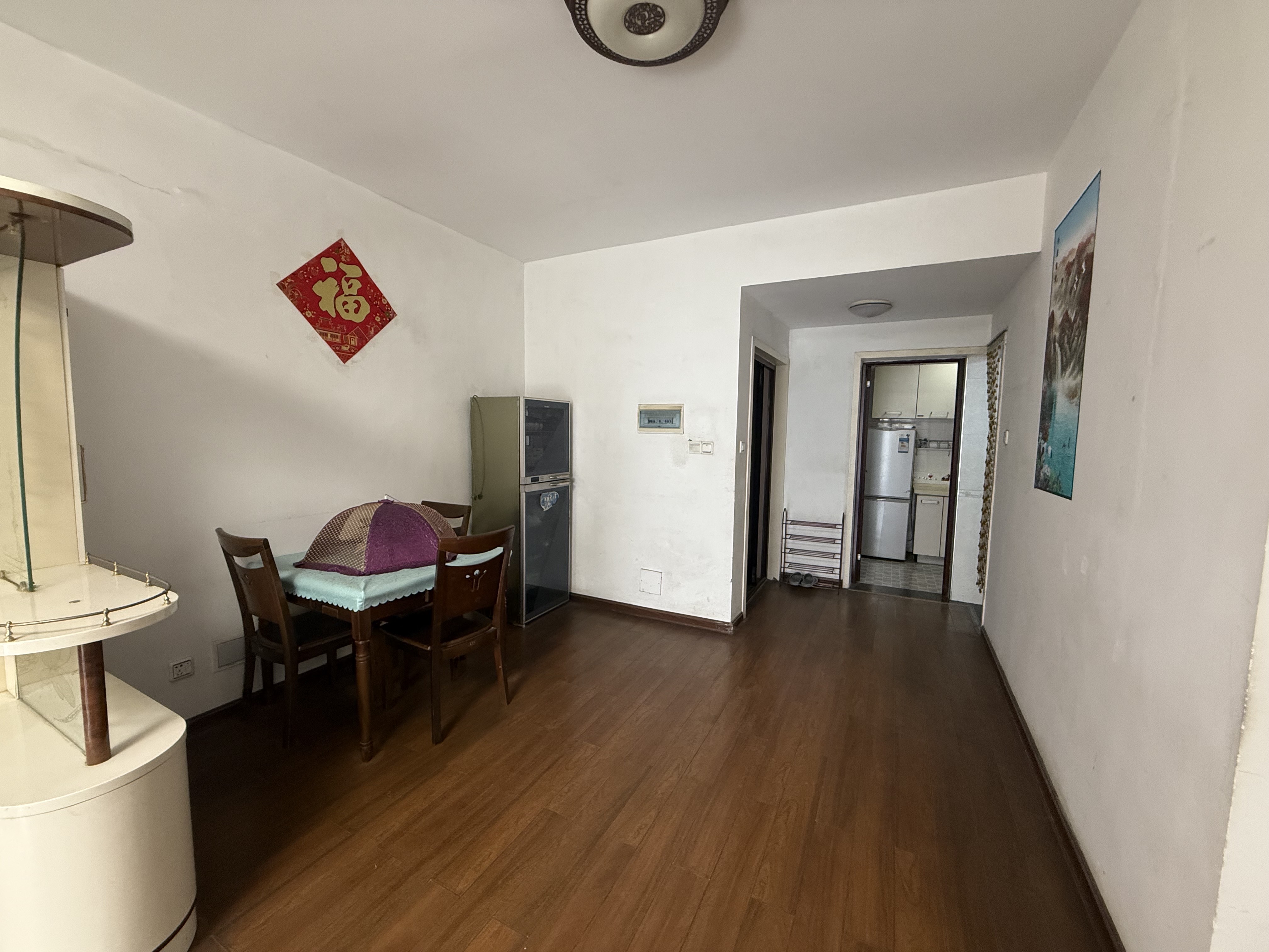 东方豪苑 1室0厅0卫 39.8万 东方豪苑 1室0厅0卫 39.8万客厅