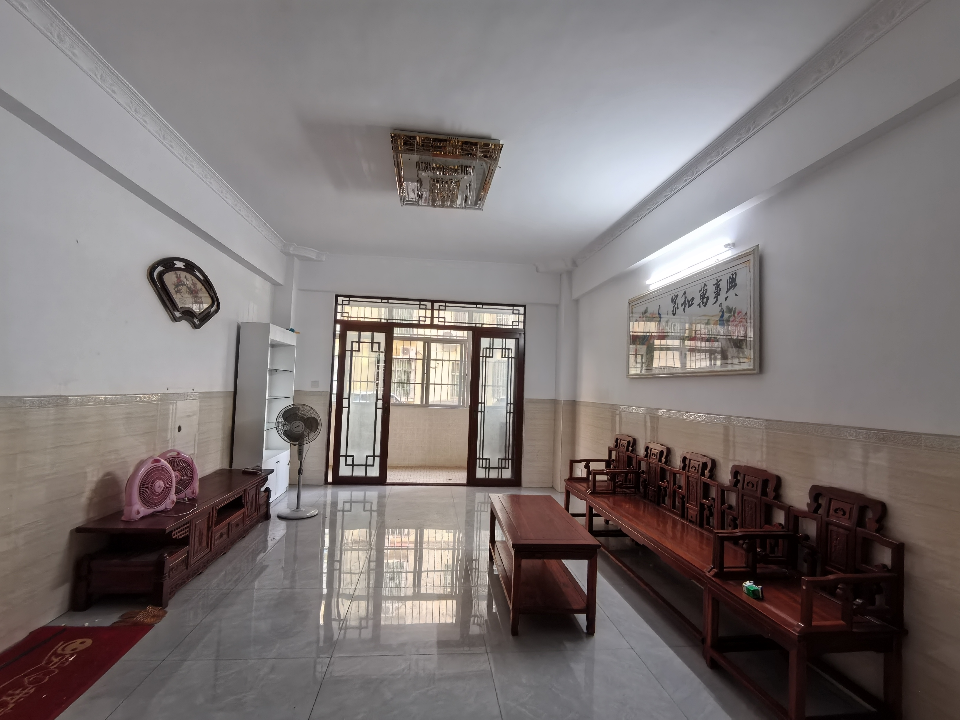 富源佳园  3室2厅2卫    2400.0元/月室内图