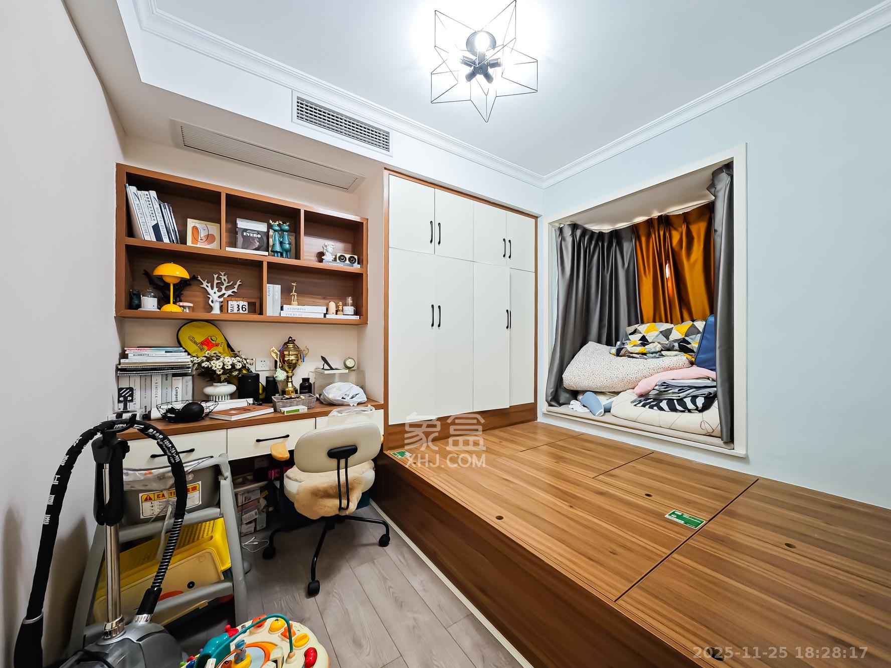 山语城三期 3室2厅2卫 105.0万 山语城三期 3室2厅2卫 105.0万卧室