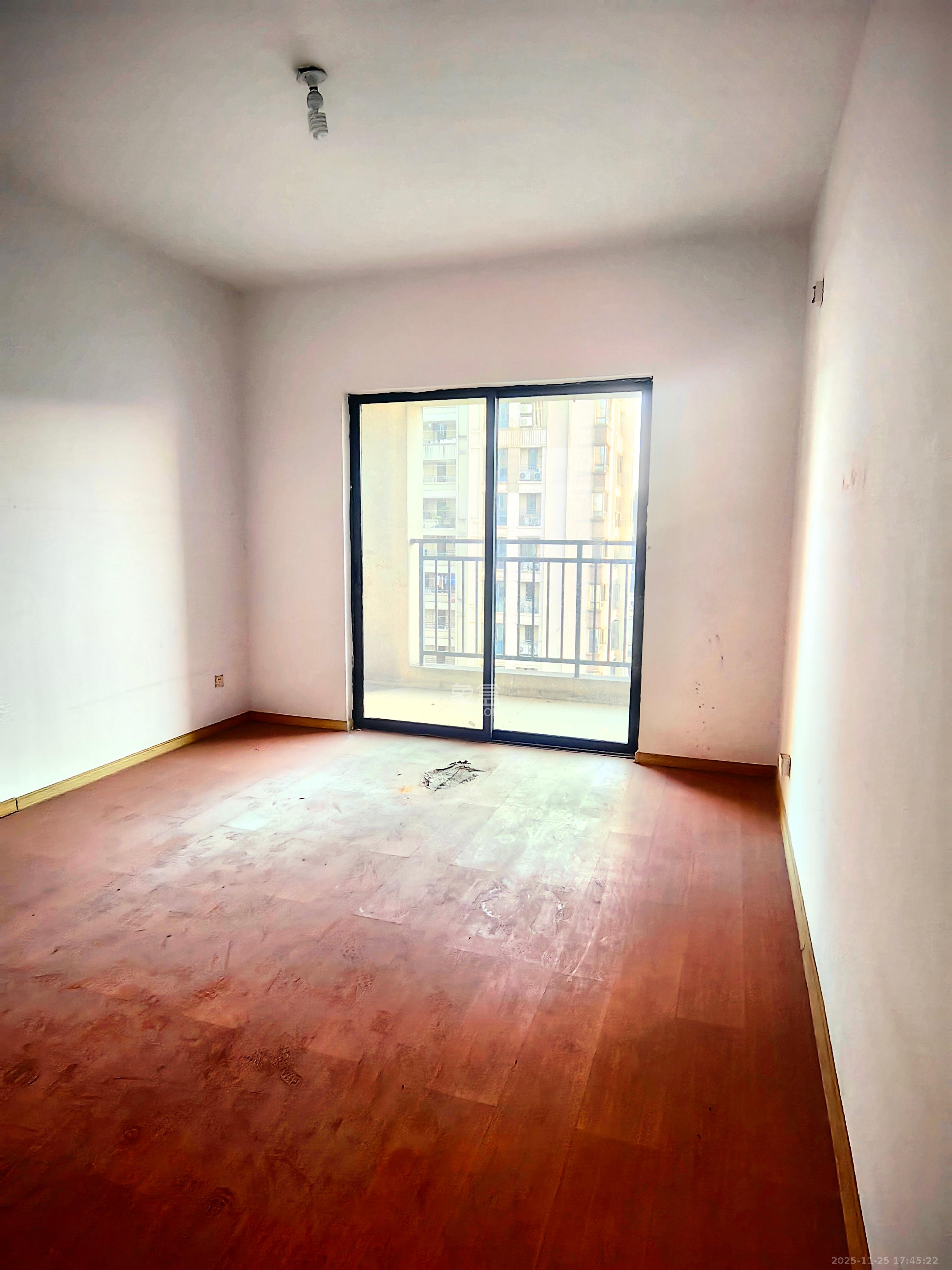 中海梅溪湖壹号 3室2厅1卫 1000.0元/月 中海梅溪湖壹号 3室2厅1卫 1000.0元/月室内图