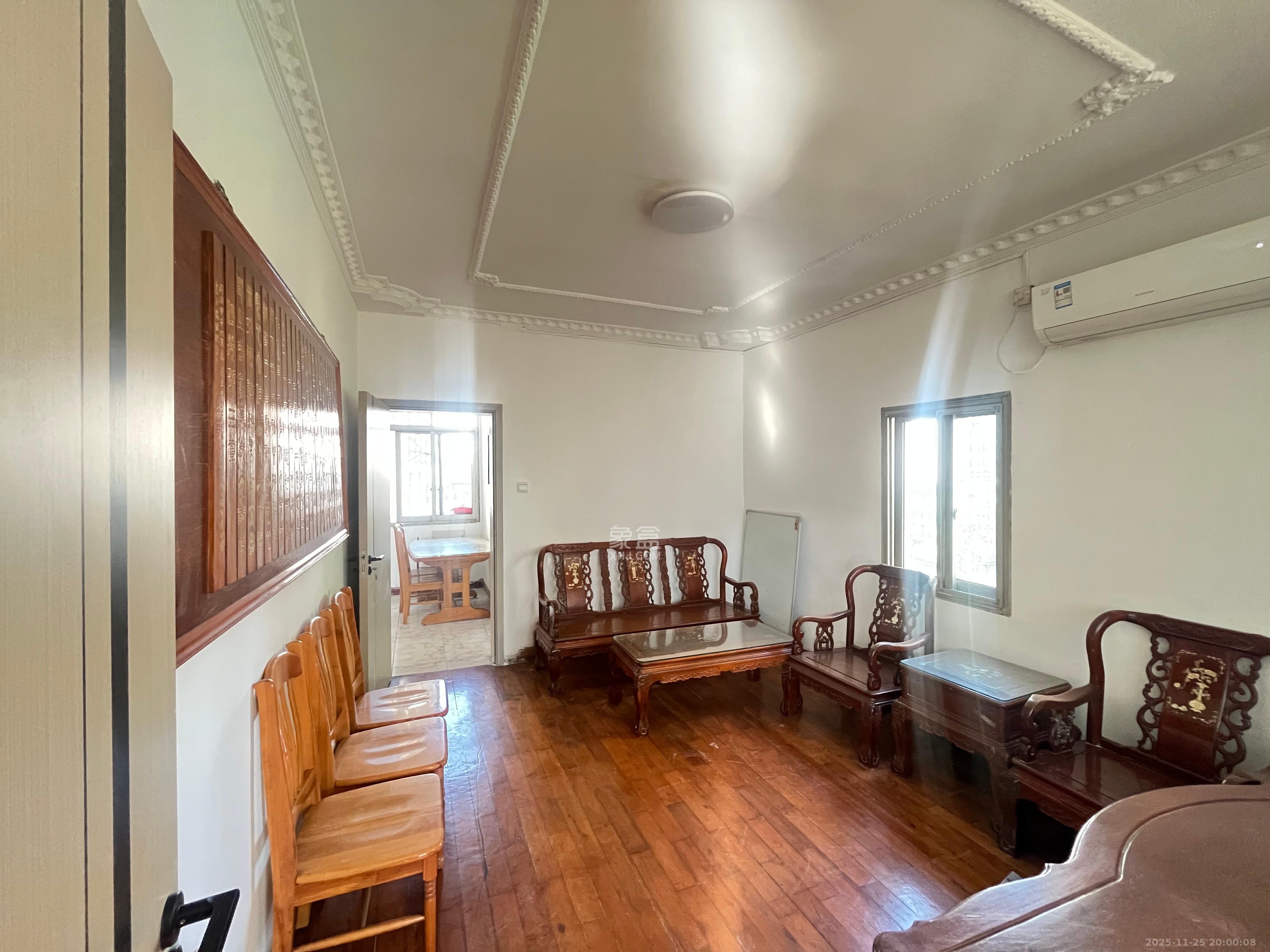 雅礼中学宿舍楼 2室2厅1卫 3000.0元/月 雅礼中学宿舍楼 2室2厅1卫 3000.0元/月室内图