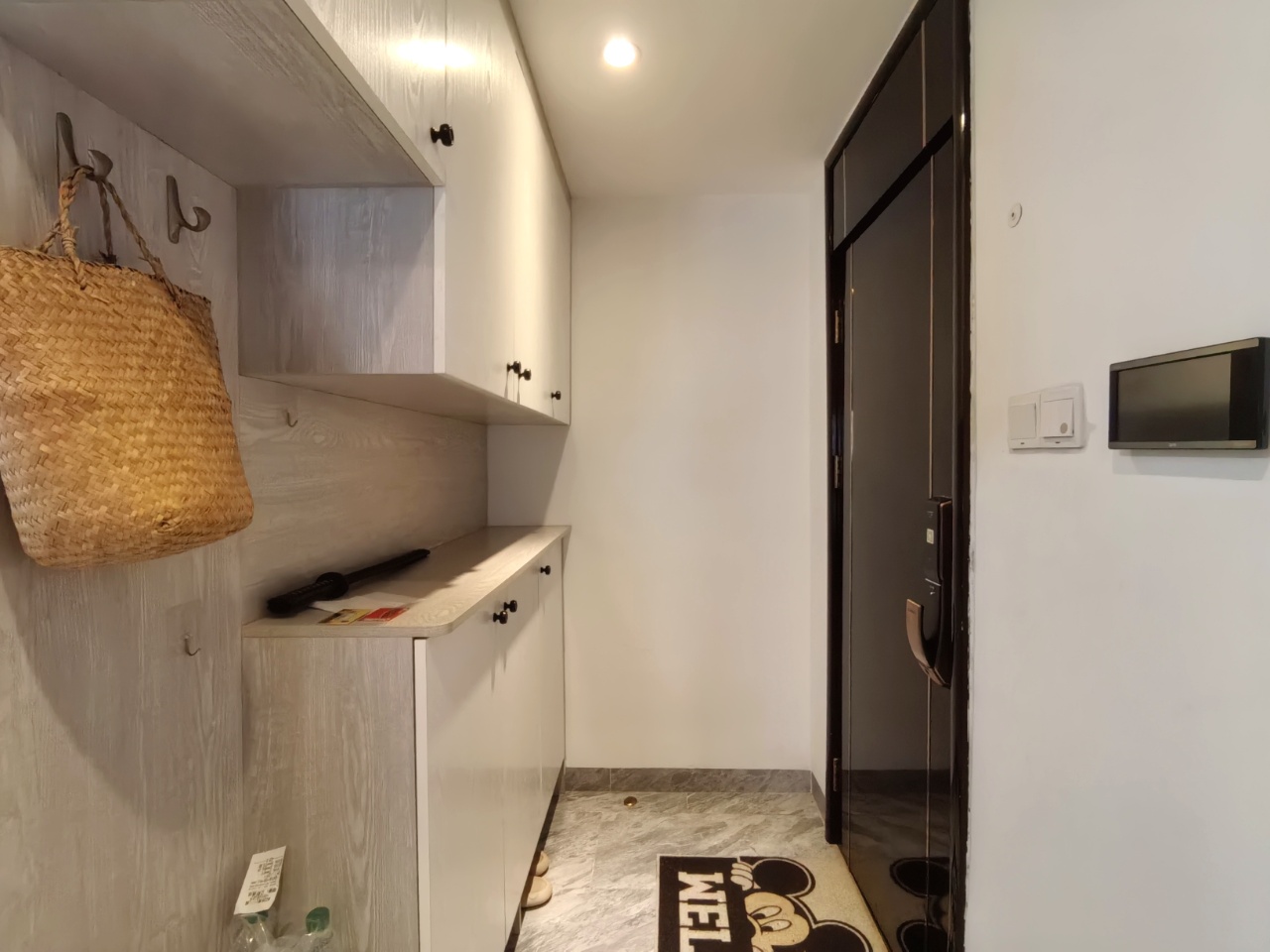 宇建国贸城 2室2厅1卫 3400.0元/月 宇建国贸城 2室2厅1卫 3400.0元/月室内图